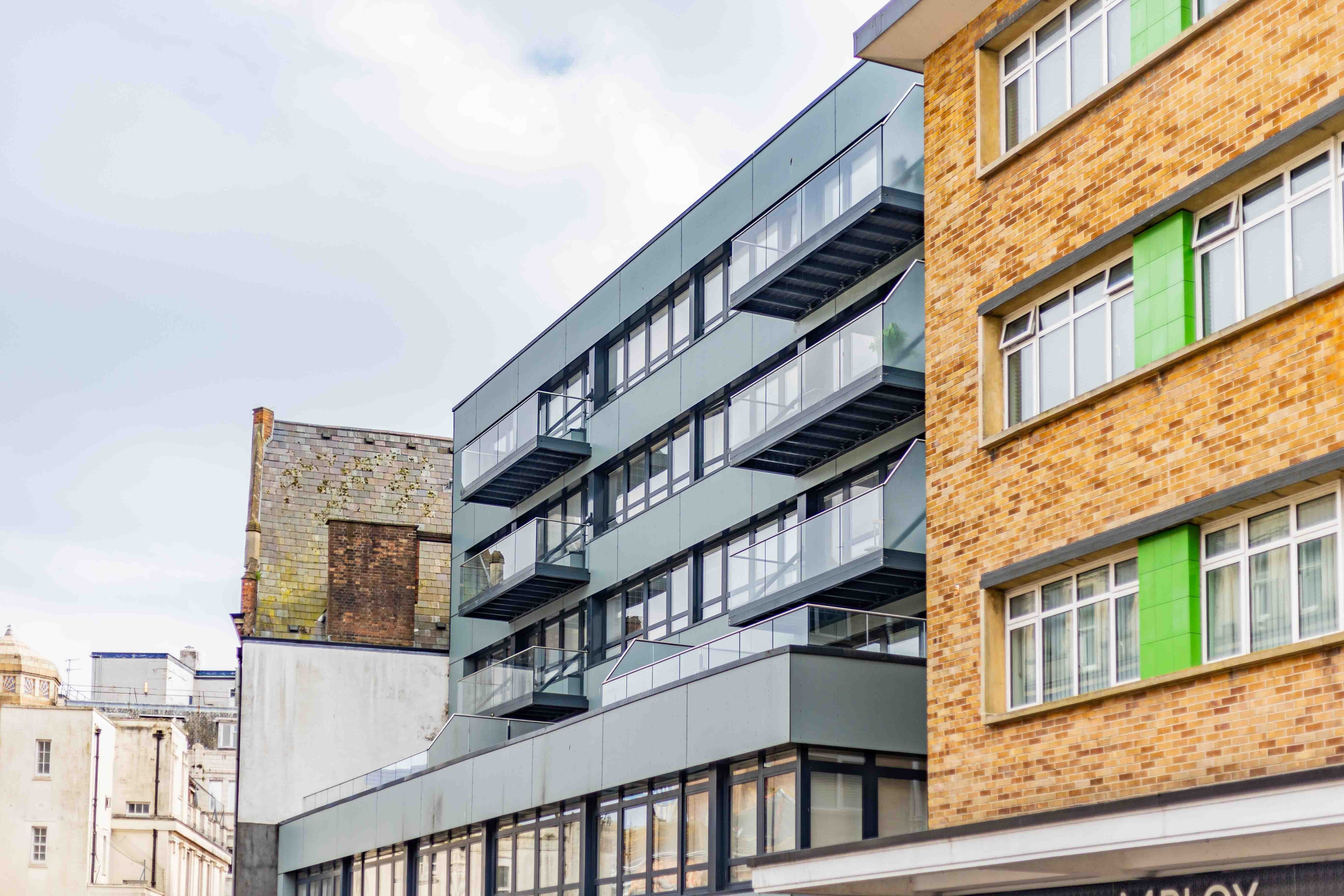 Studio flat to rent in Post Office Road, Bournemouth  - Property Image 1