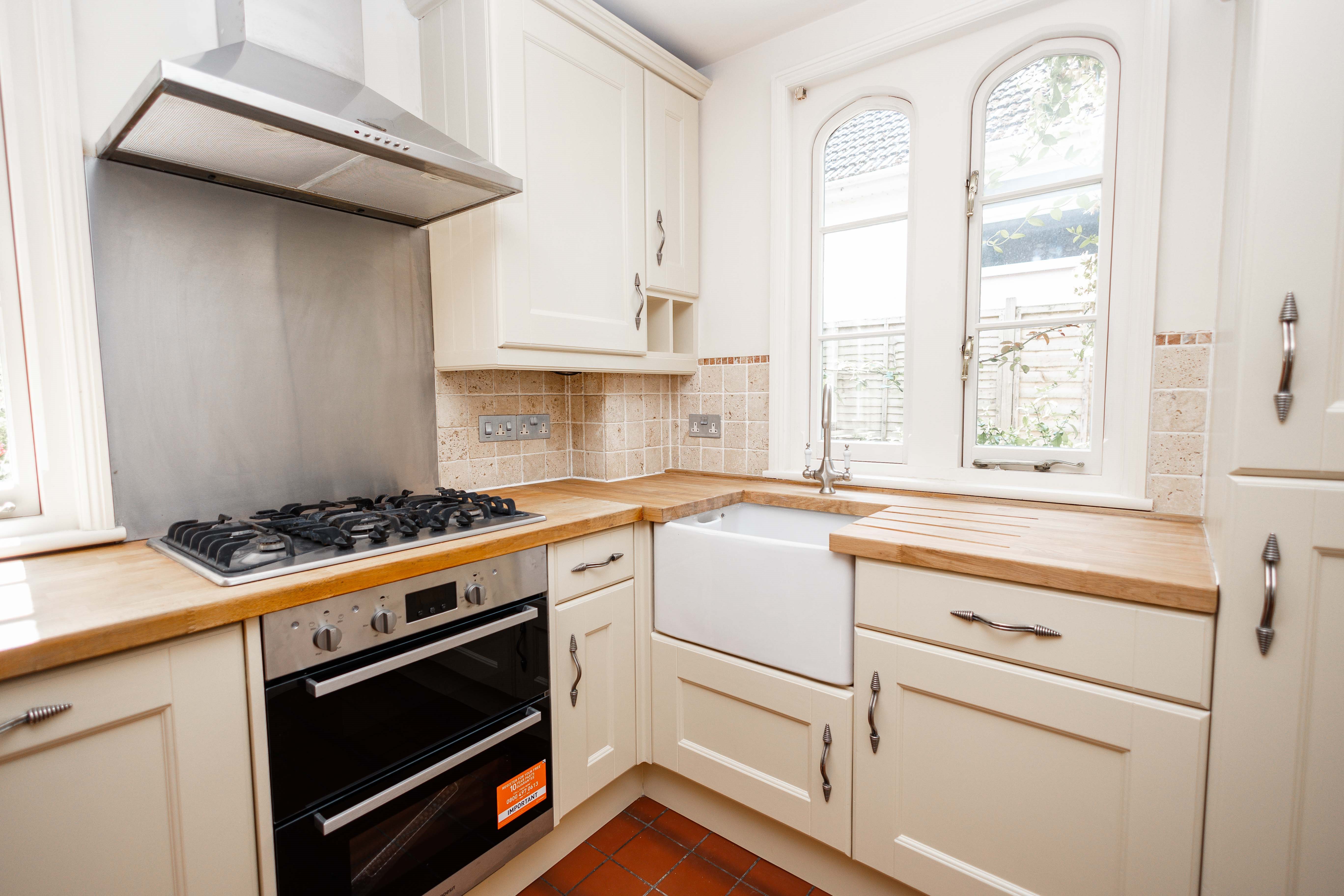 2 bed end of terrace house to rent in Poole Lane, Kinson  - Property Image 6