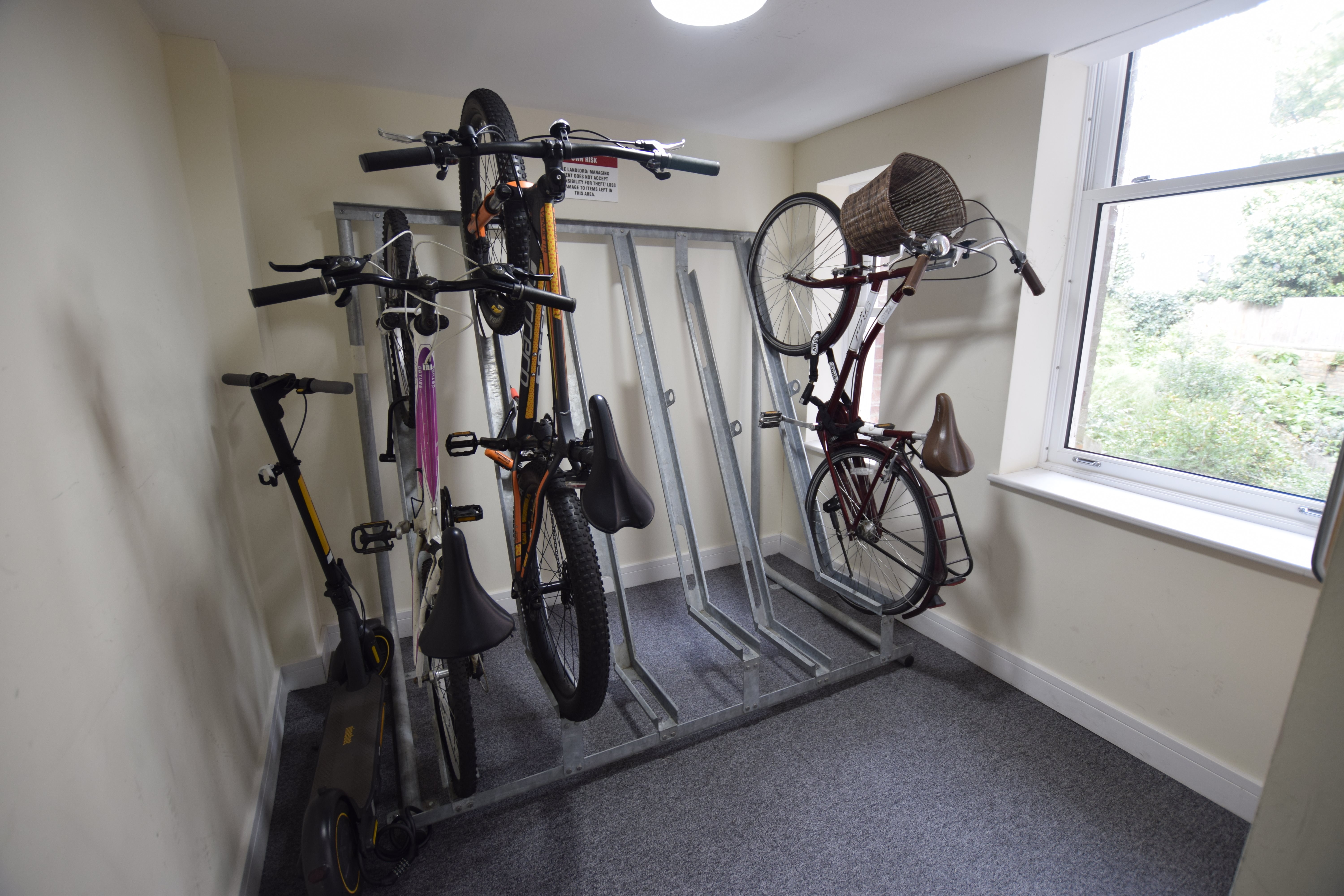 Studio flat to rent in Canford Chambers, 22 St Peters Road  - Property Image 8