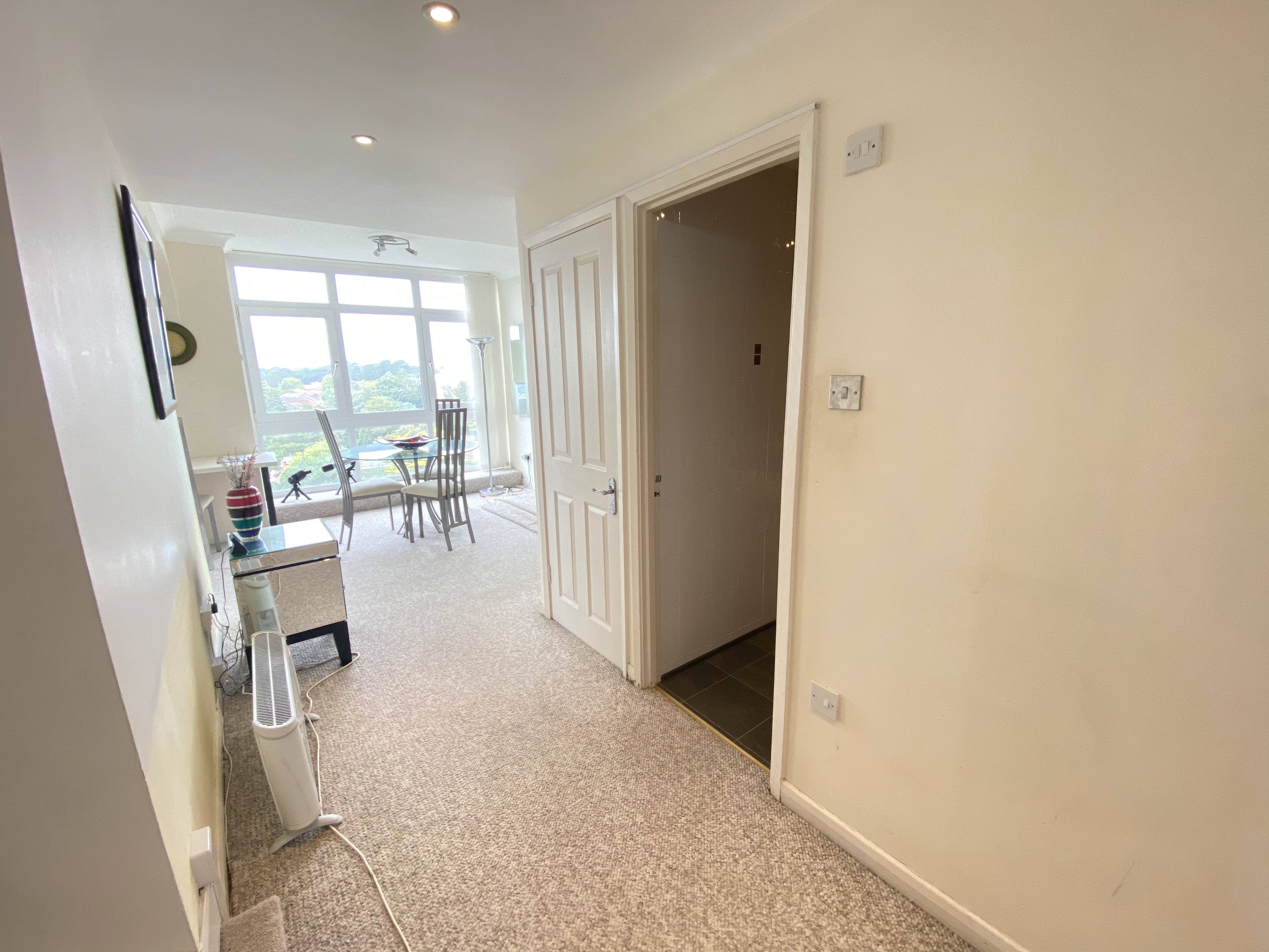 2 bed flat to rent in West Cliff Road, Bournemouth  - Property Image 3