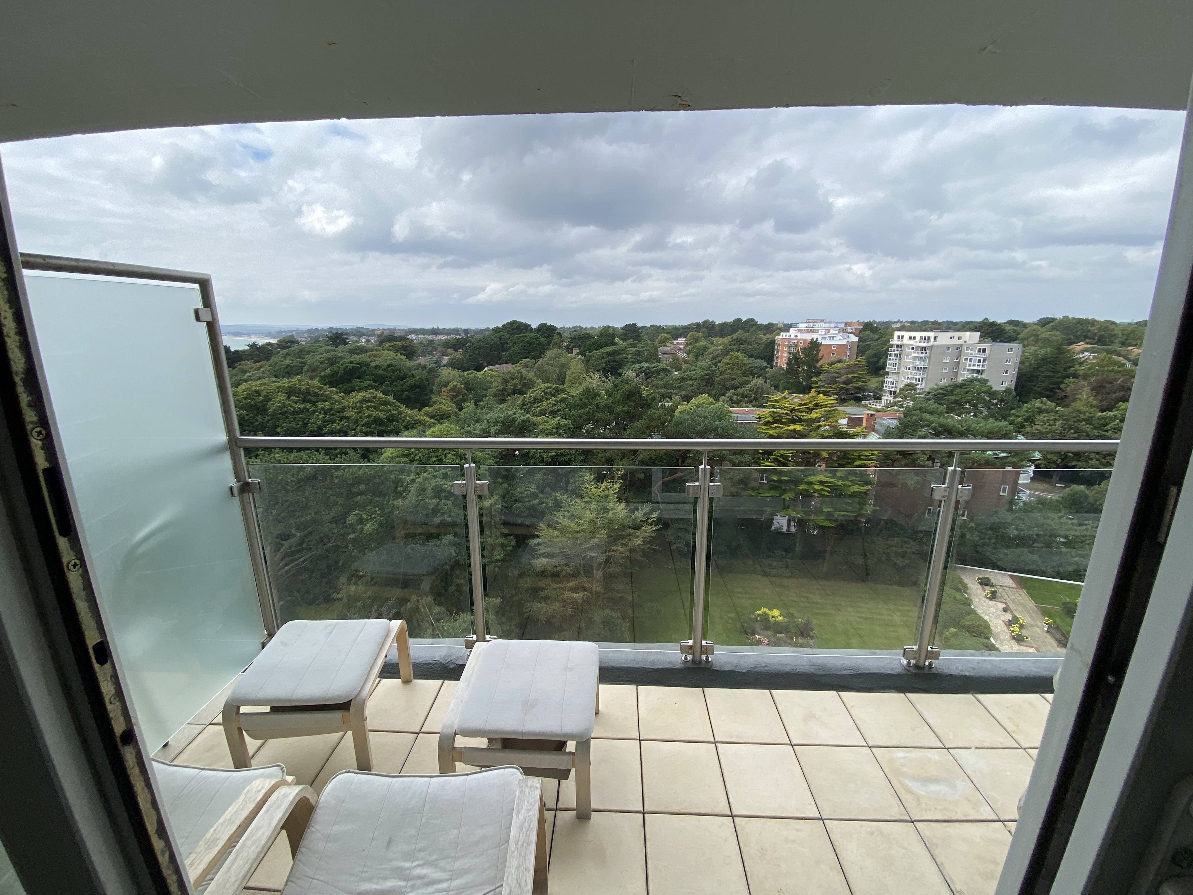 2 bed flat to rent in West Cliff Road, Bournemouth  - Property Image 5