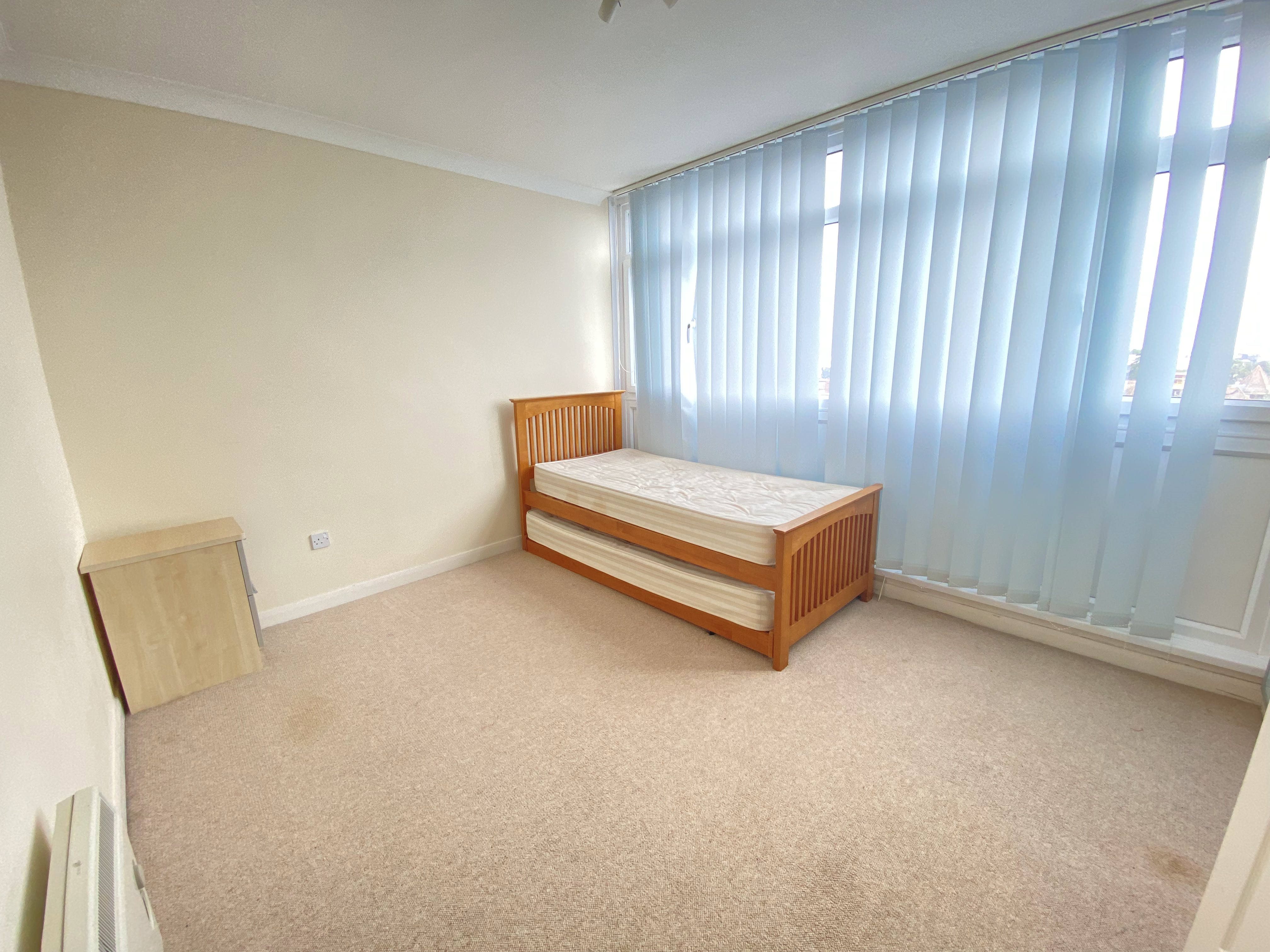 2 bed flat to rent in West Cliff Road, Bournemouth  - Property Image 7