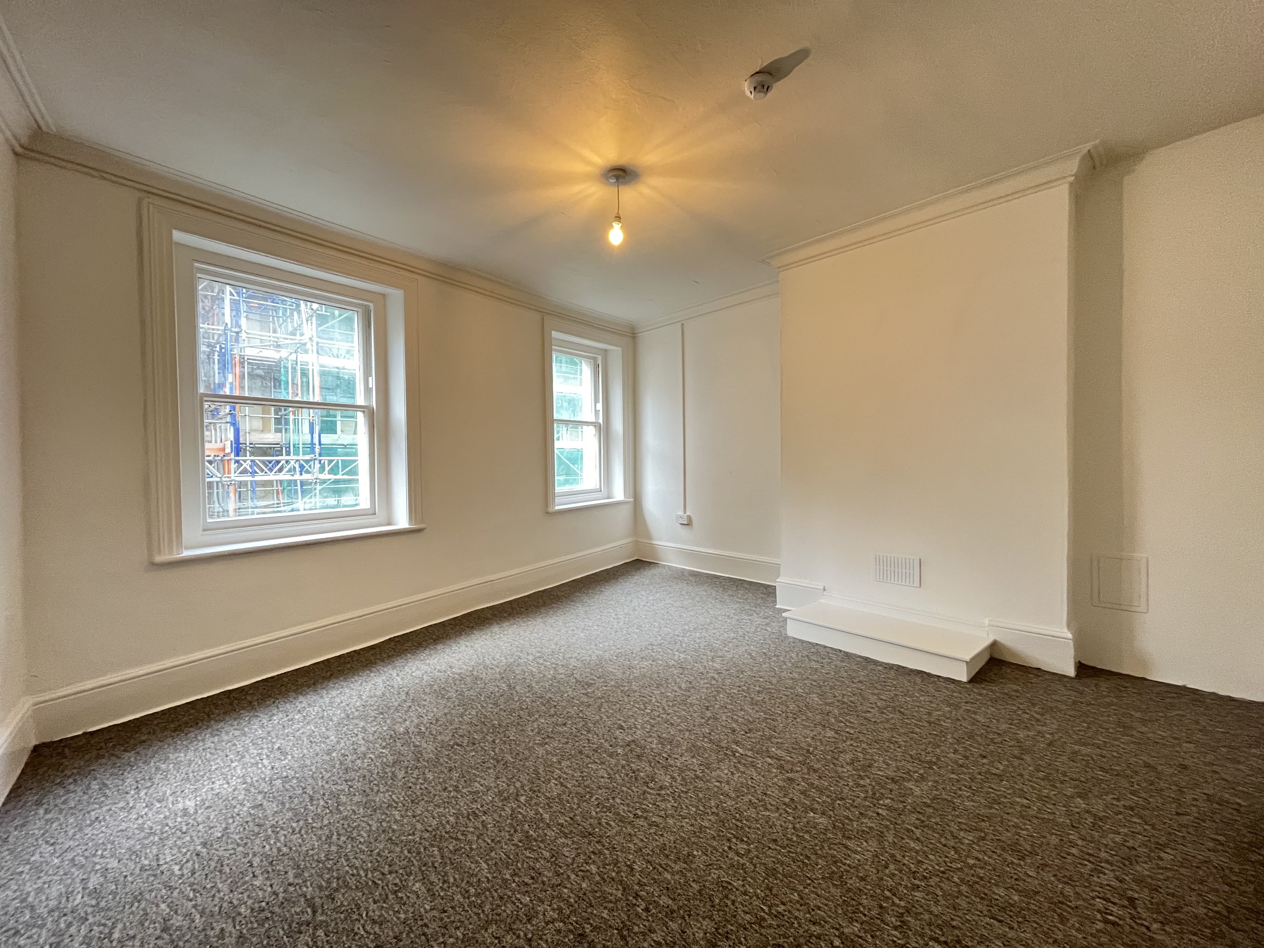 2 bed flat to rent in Old Christchurch Road  - Property Image 2