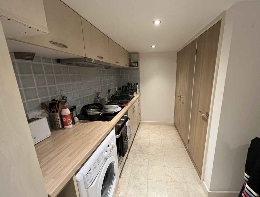 1 bed flat to rent in The Triangle, Bournemouth 1