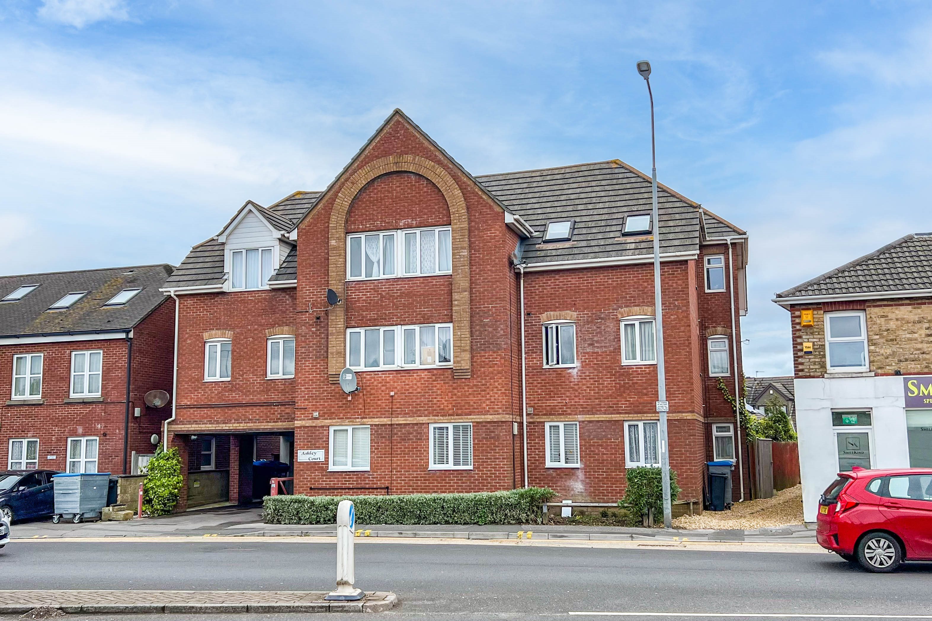 2 bed flat to rent in Ashley Road, Bournemouth  - Property Image 1