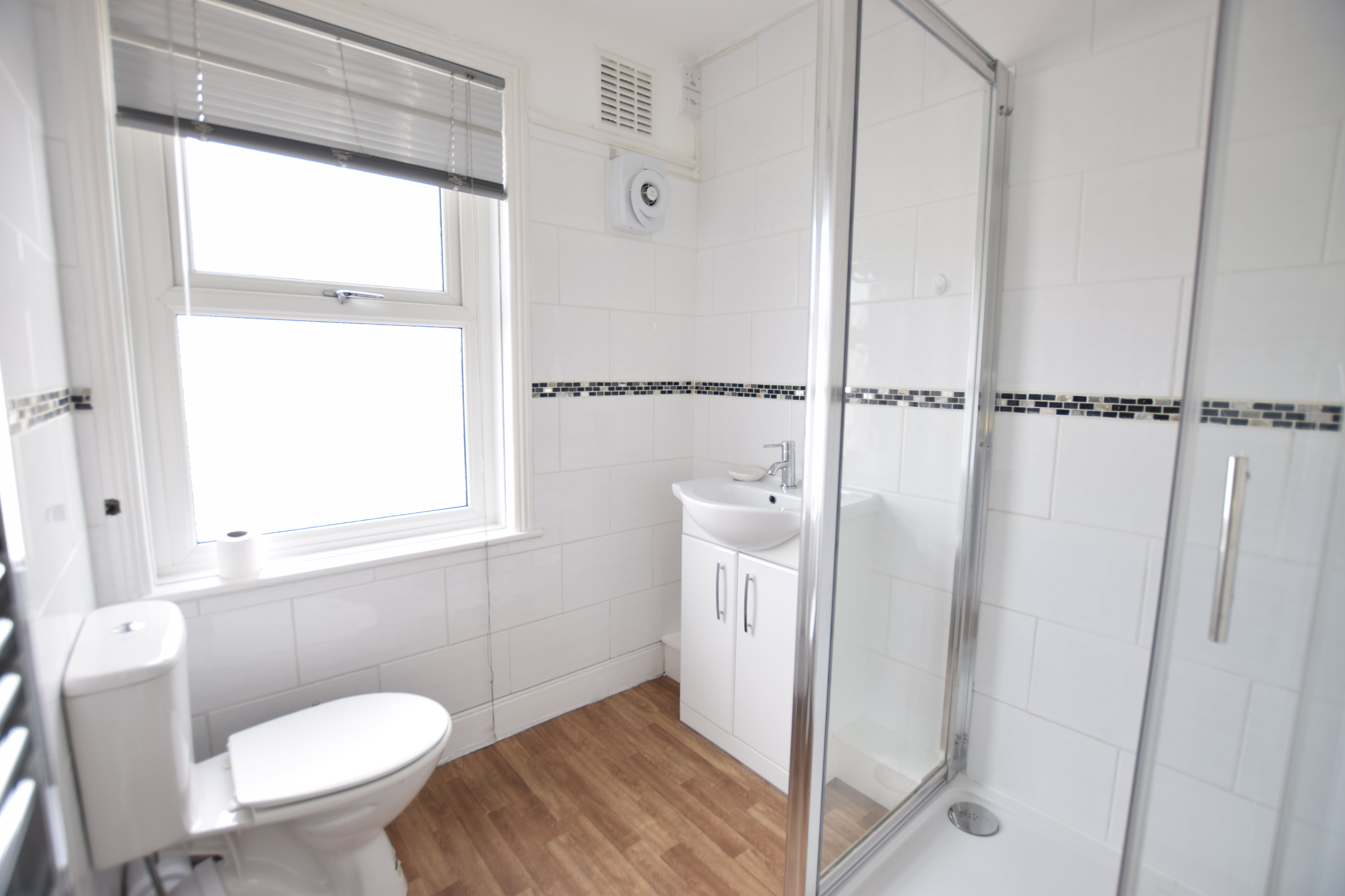 6 bed house to rent in Wycliffe Road, Bournemouth 11