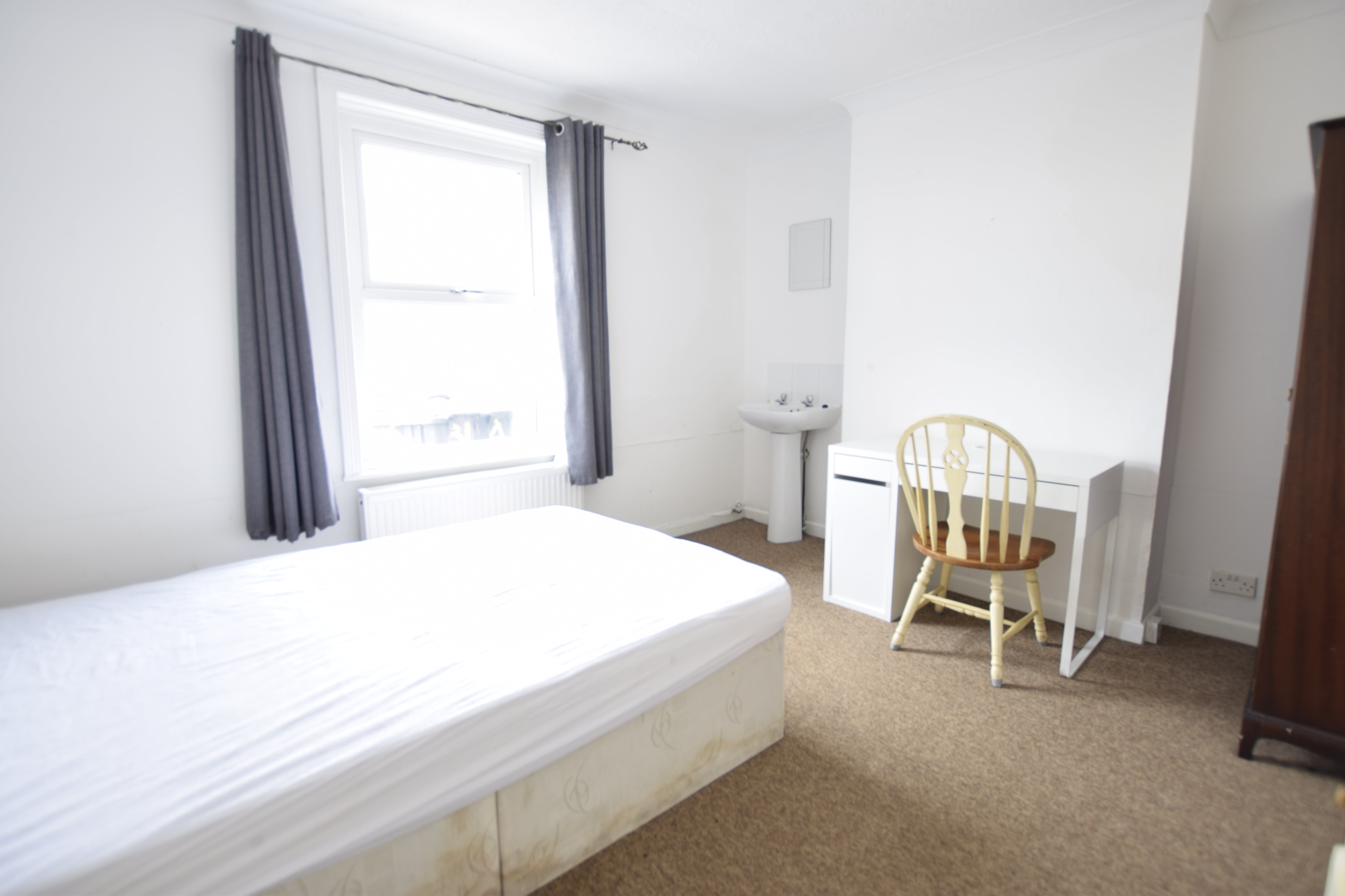 6 bed house to rent in Wycliffe Road, Bournemouth 14