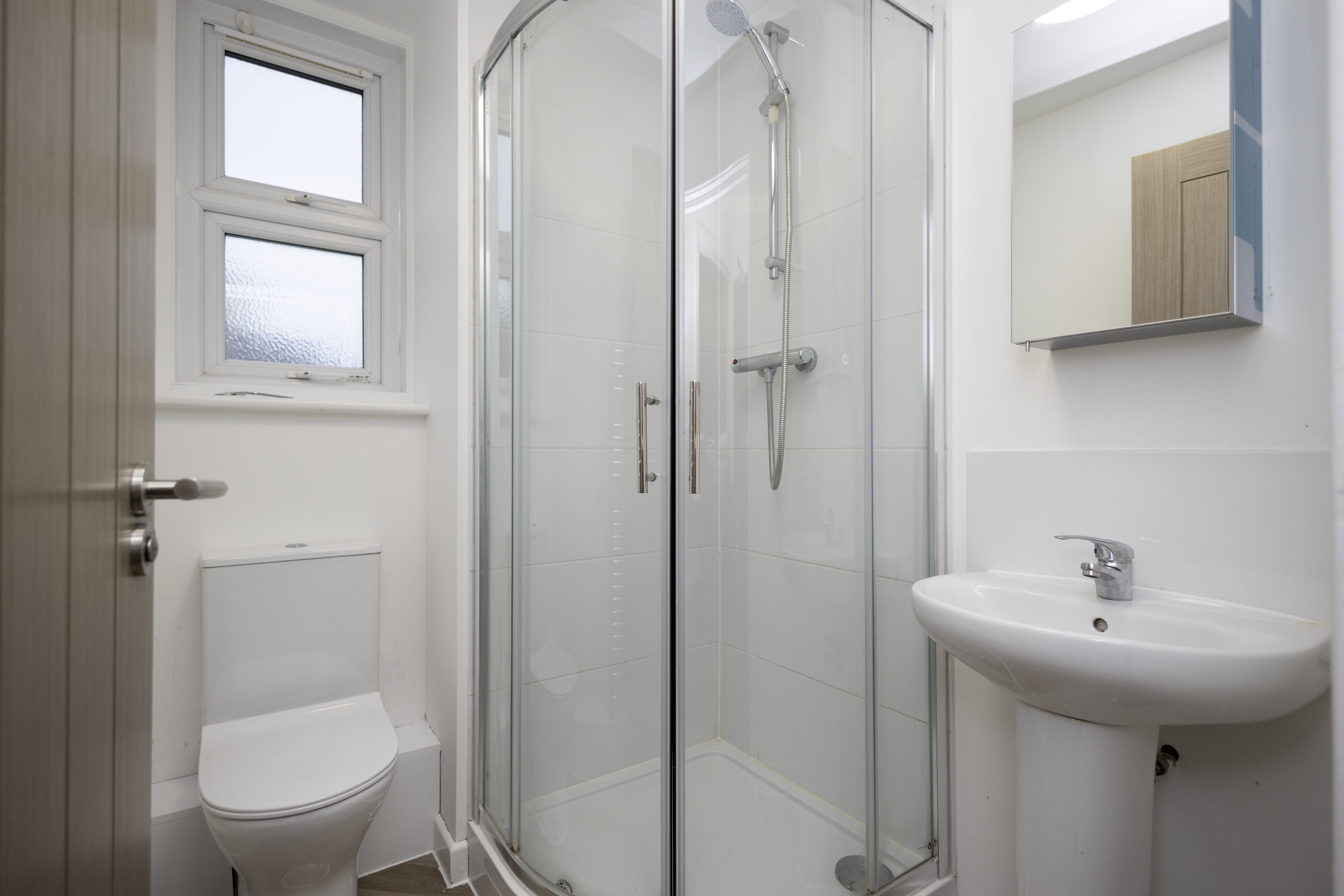 1 bed flat to rent in Richmond Hill, Bournemouth  - Property Image 4