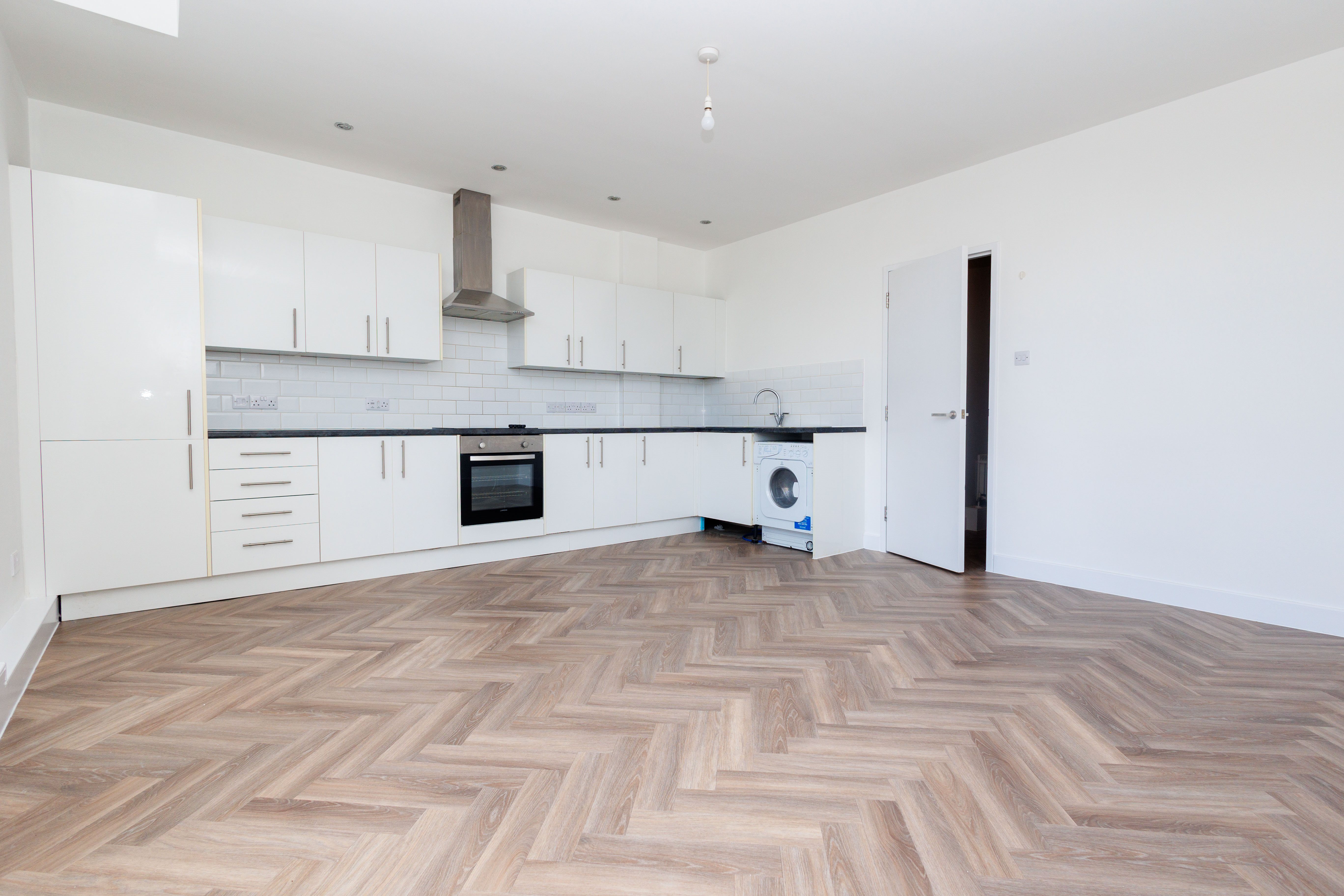 2 bed flat to rent in Richmond Hill, Bournemouth  - Property Image 3