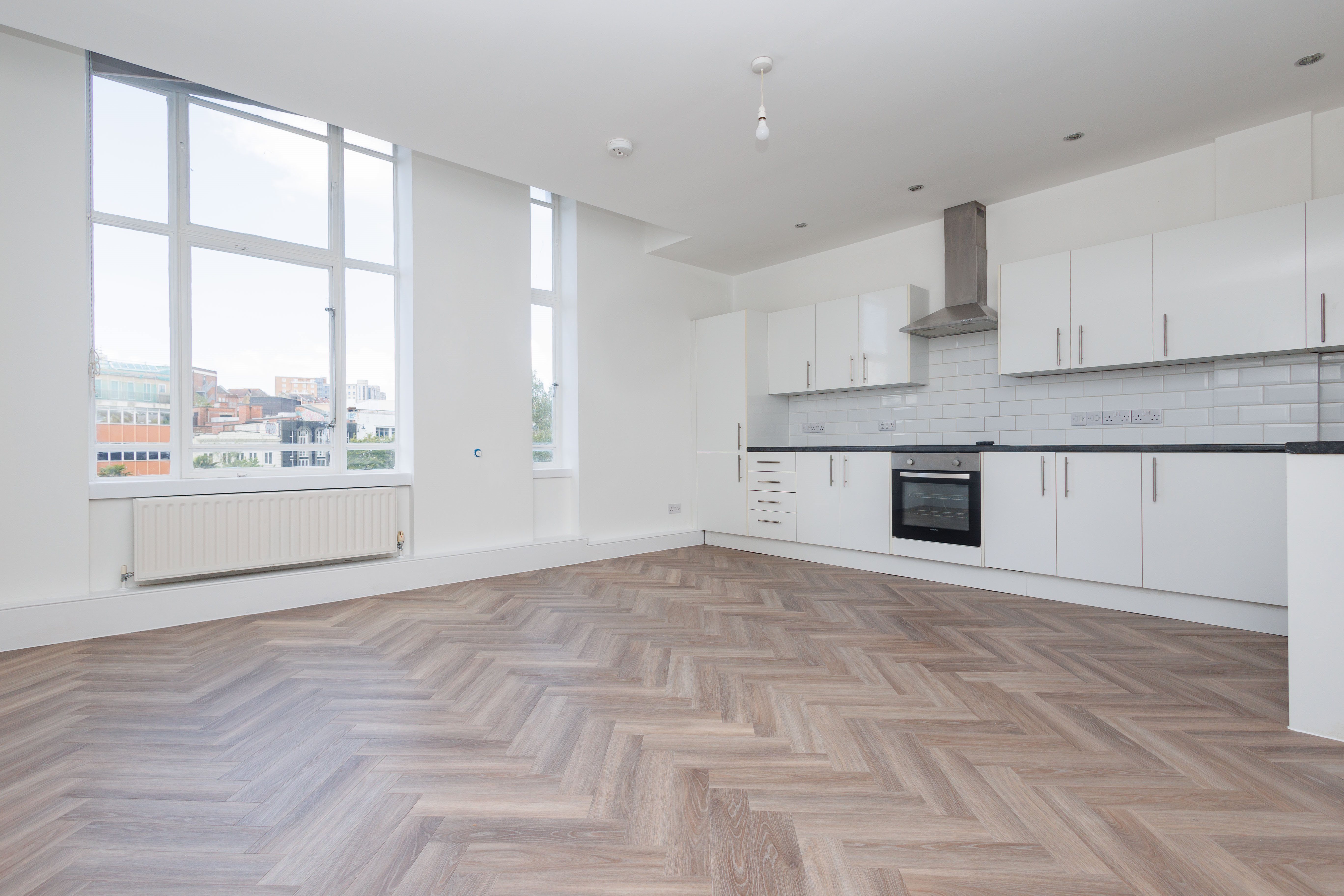 2 bed flat to rent in Richmond Hill, Bournemouth, BH2