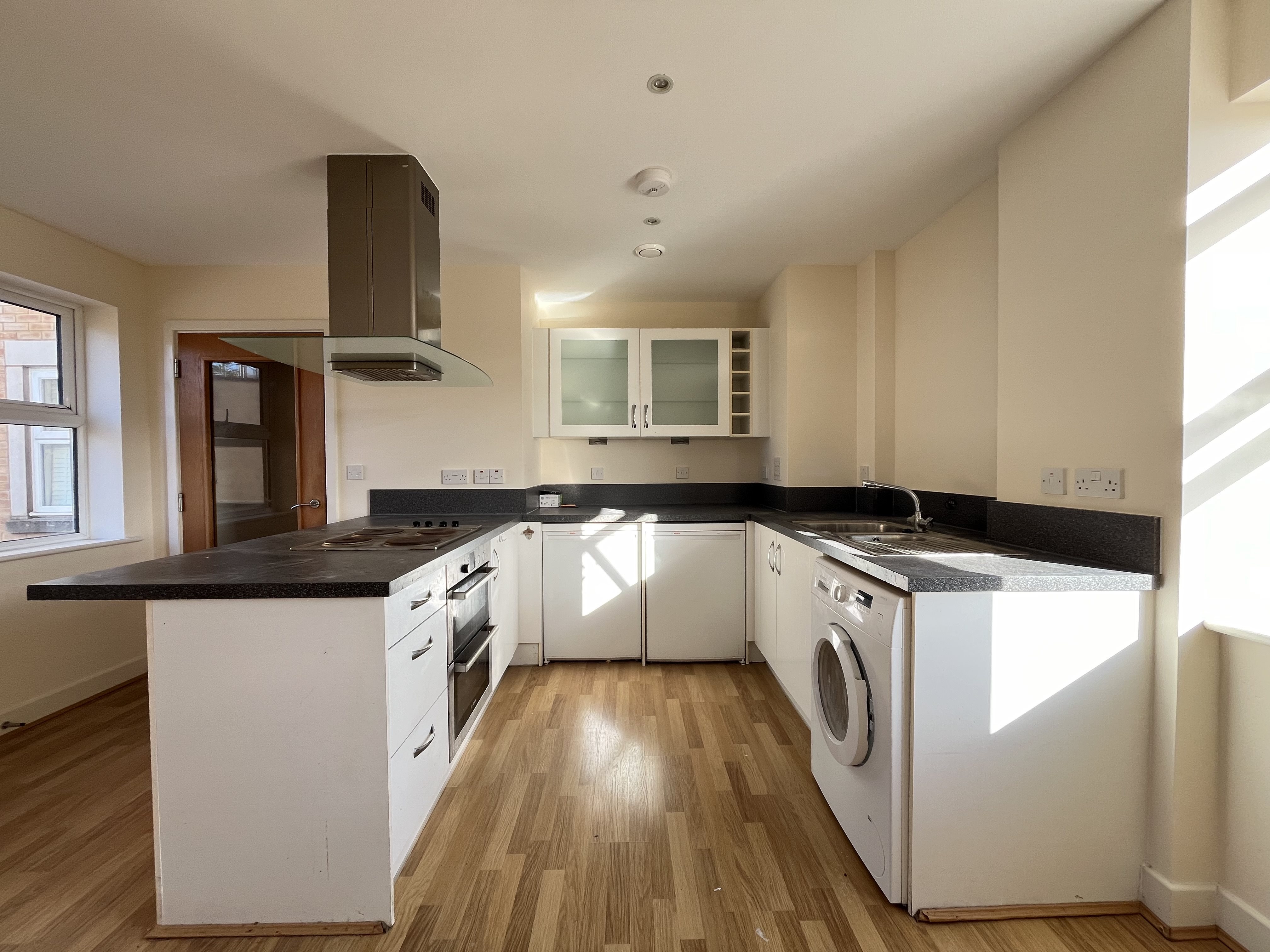 2 bed apartment to rent in Commercial Road, Bournemouth  - Property Image 3