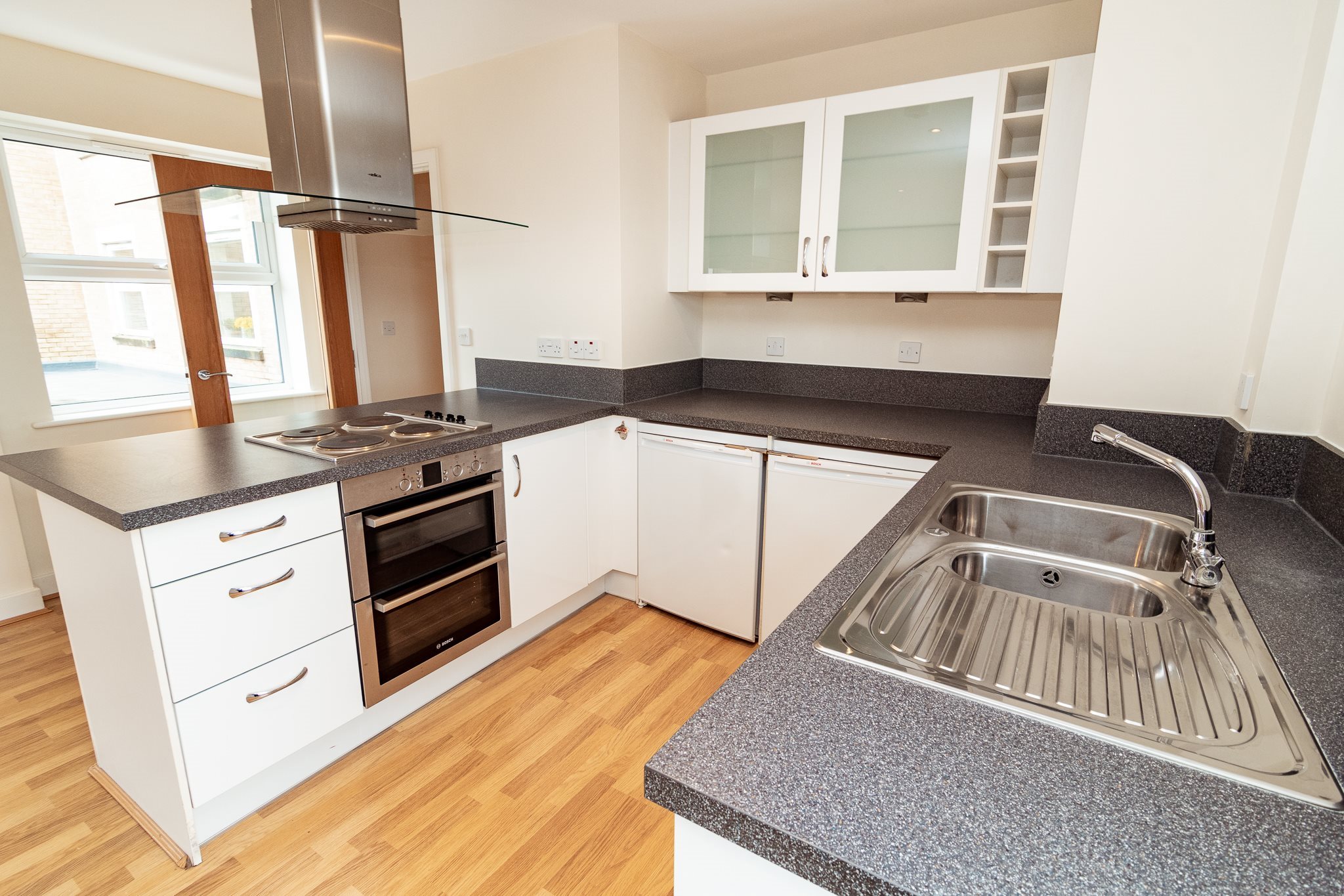 2 bed apartment to rent in Commercial Road, Bournemouth  - Property Image 3