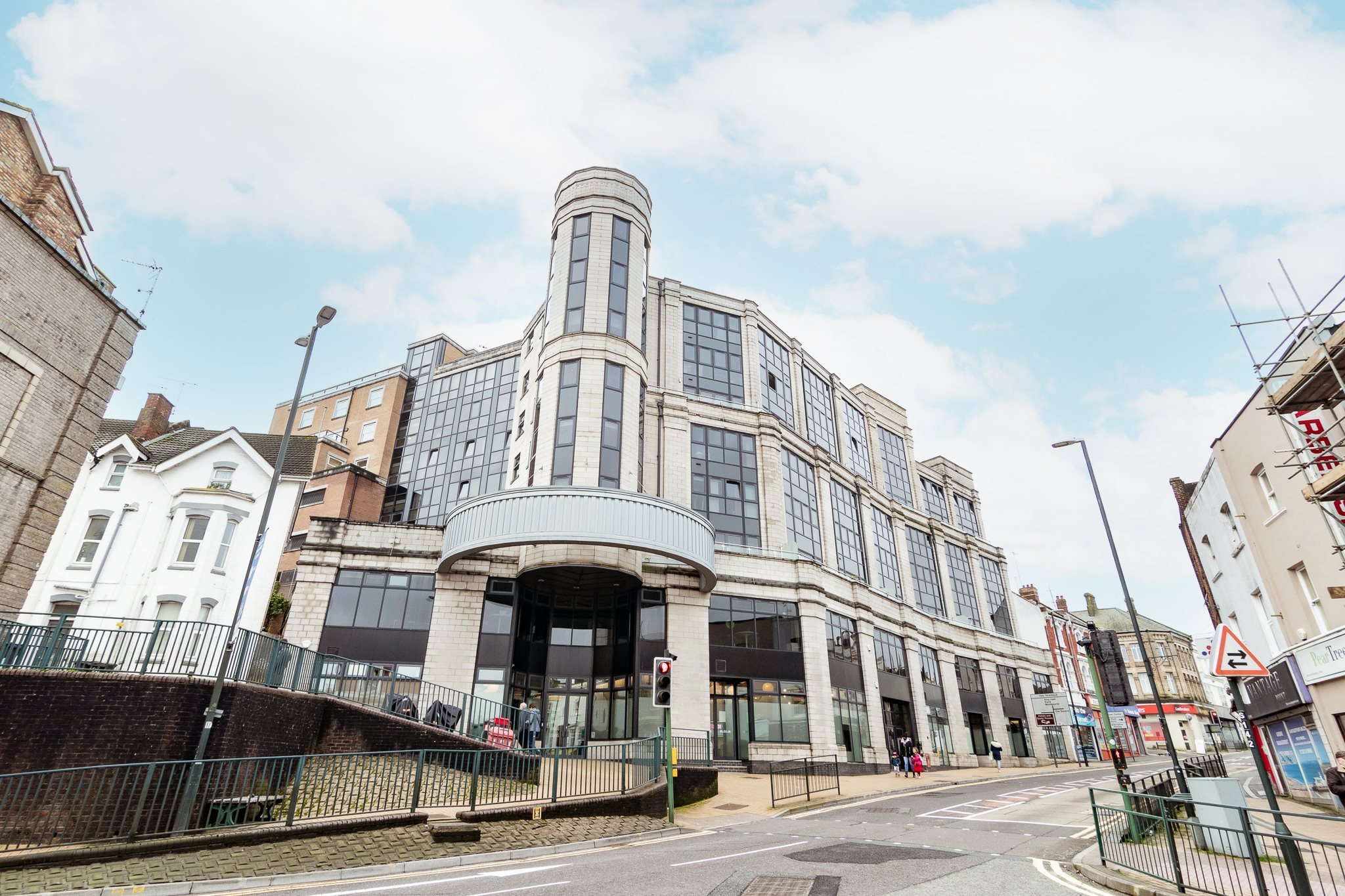 2 bed apartment to rent in Commercial Road, Bournemouth  - Property Image 1