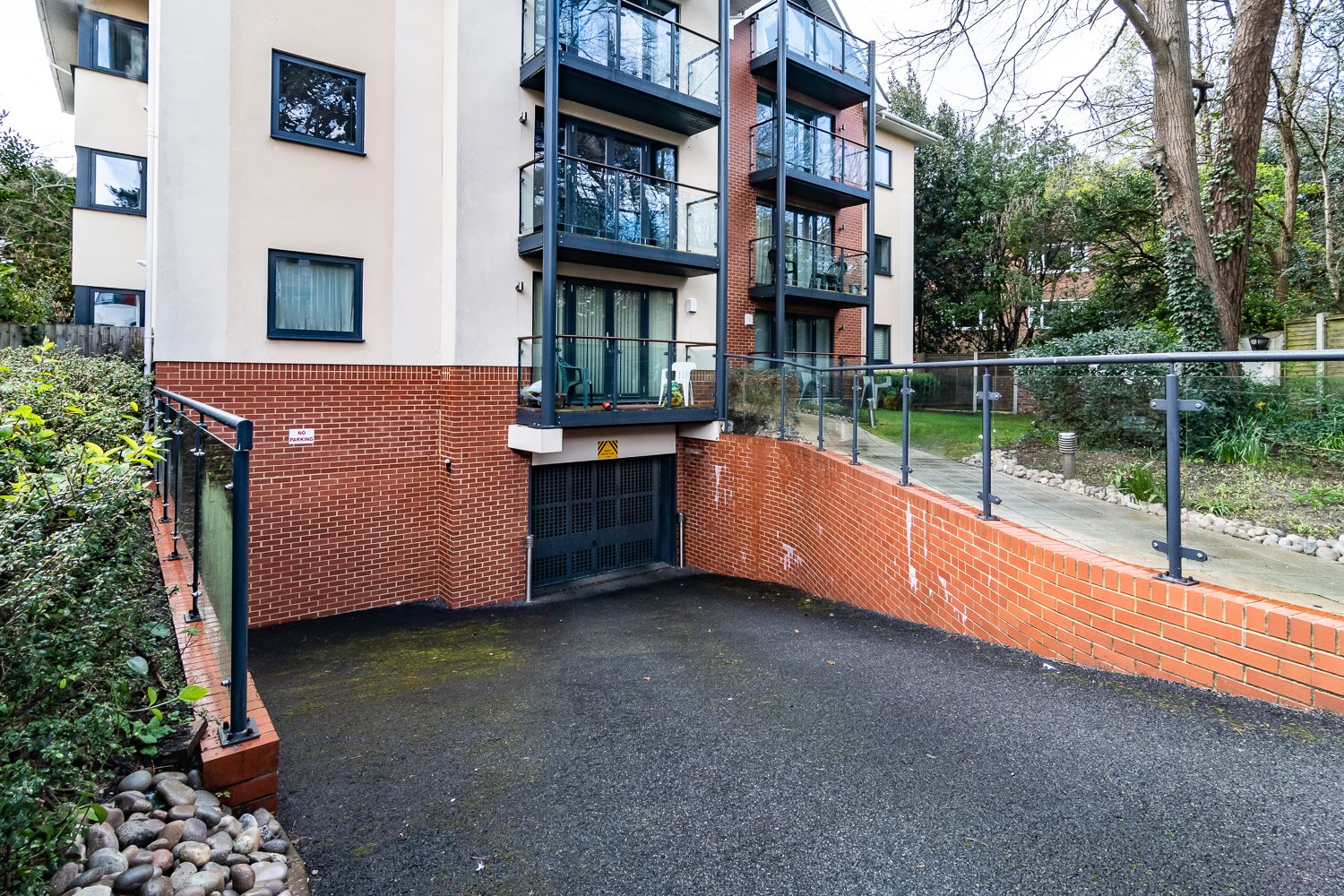 2 bed flat to rent in Madeira Road, Bournemouth  - Property Image 21