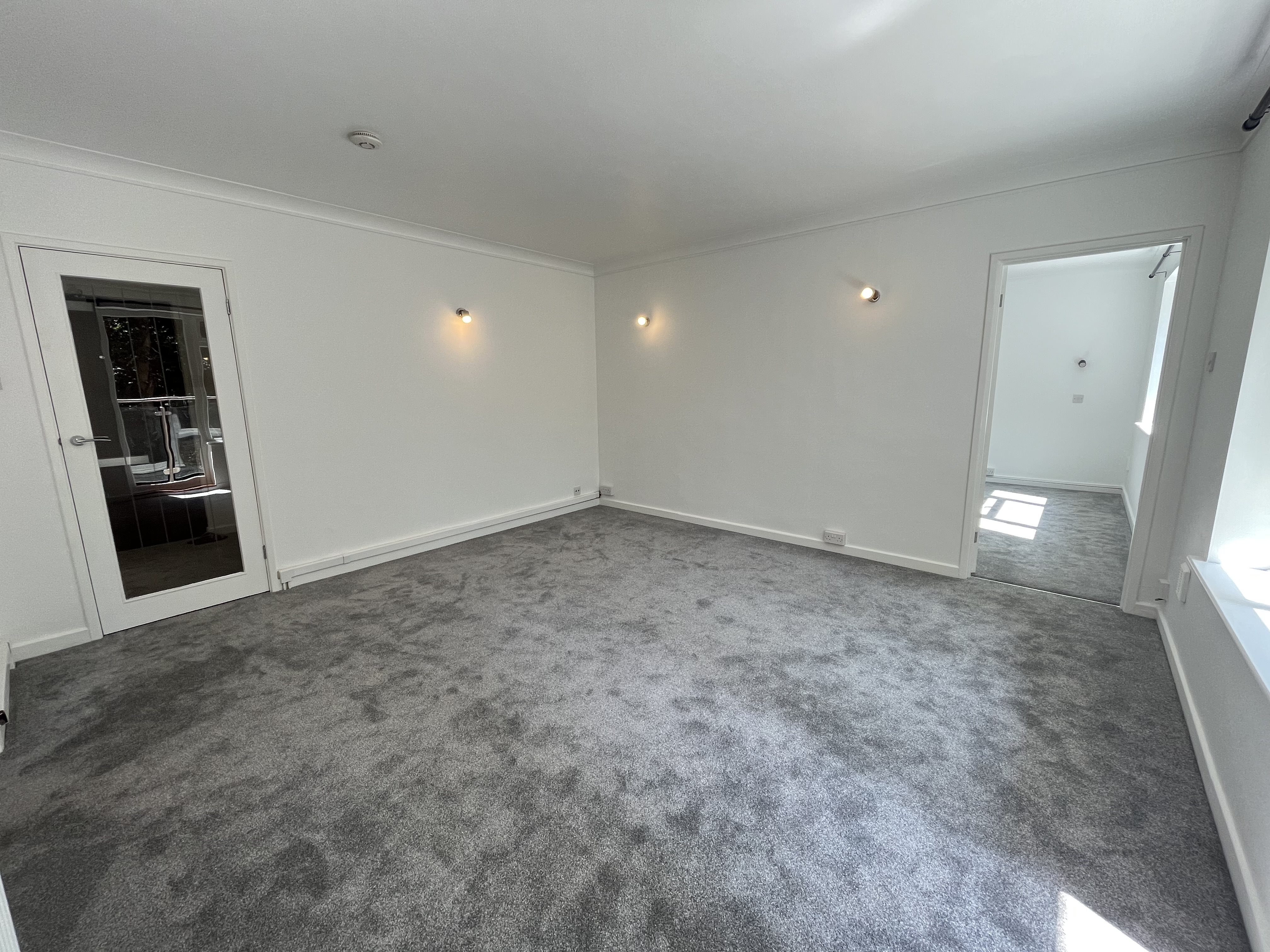 2 bed flat to rent in Madeira Road, Bournemouth  - Property Image 3