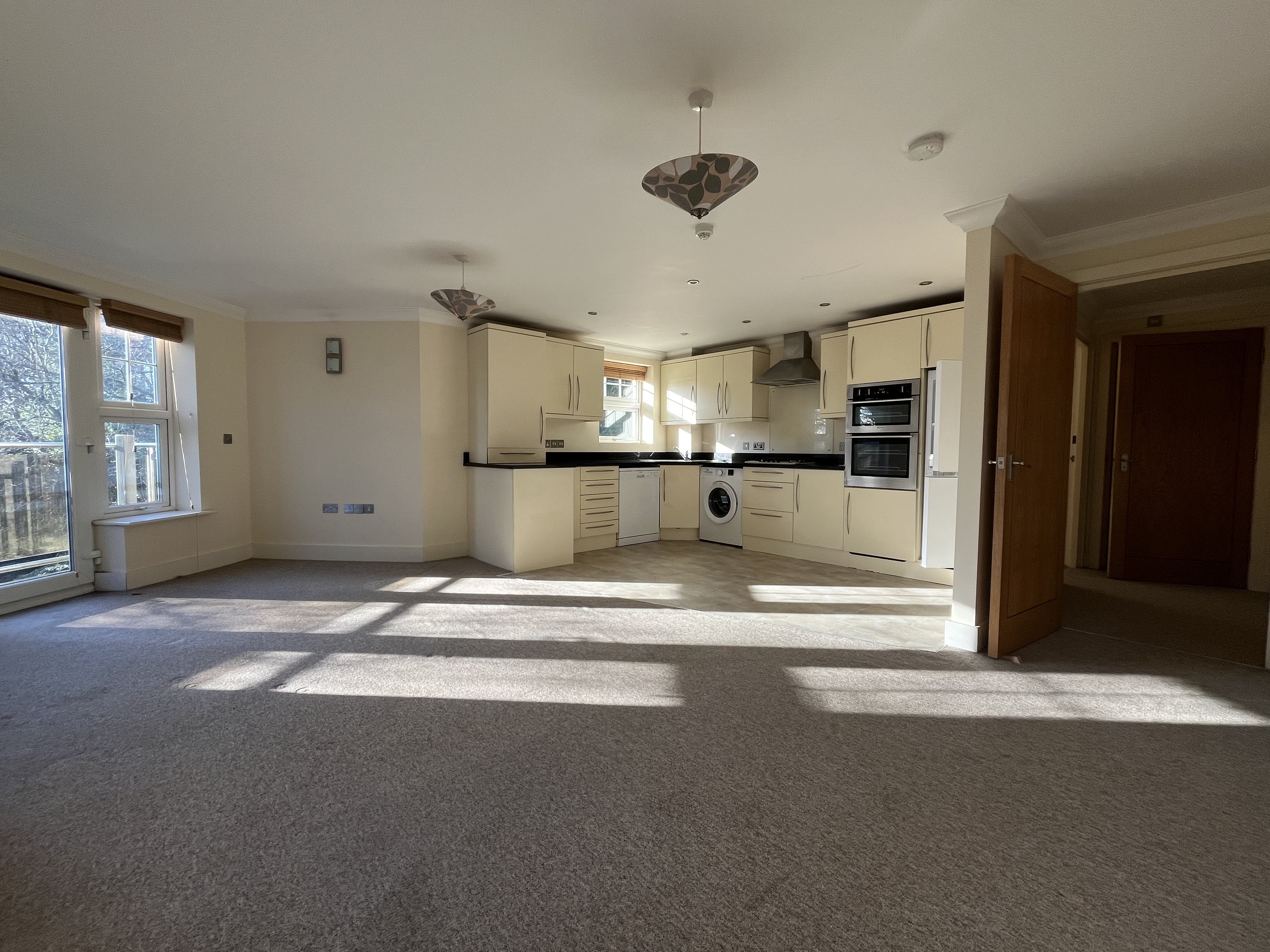 2 bed apartment to rent in North Road  - Property Image 2