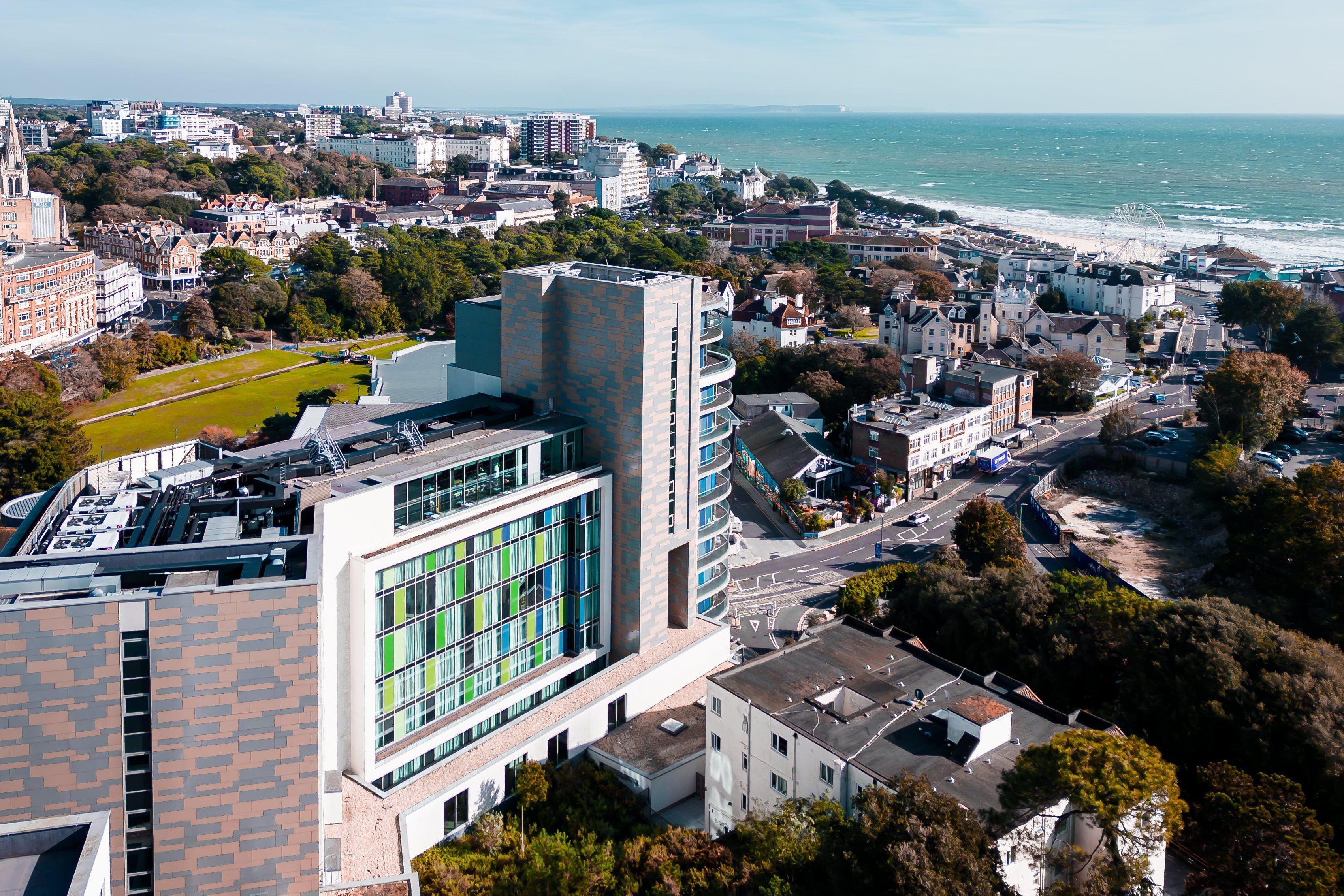 2 bed flat to rent in Terrace Road, Bournemouth  - Property Image 1