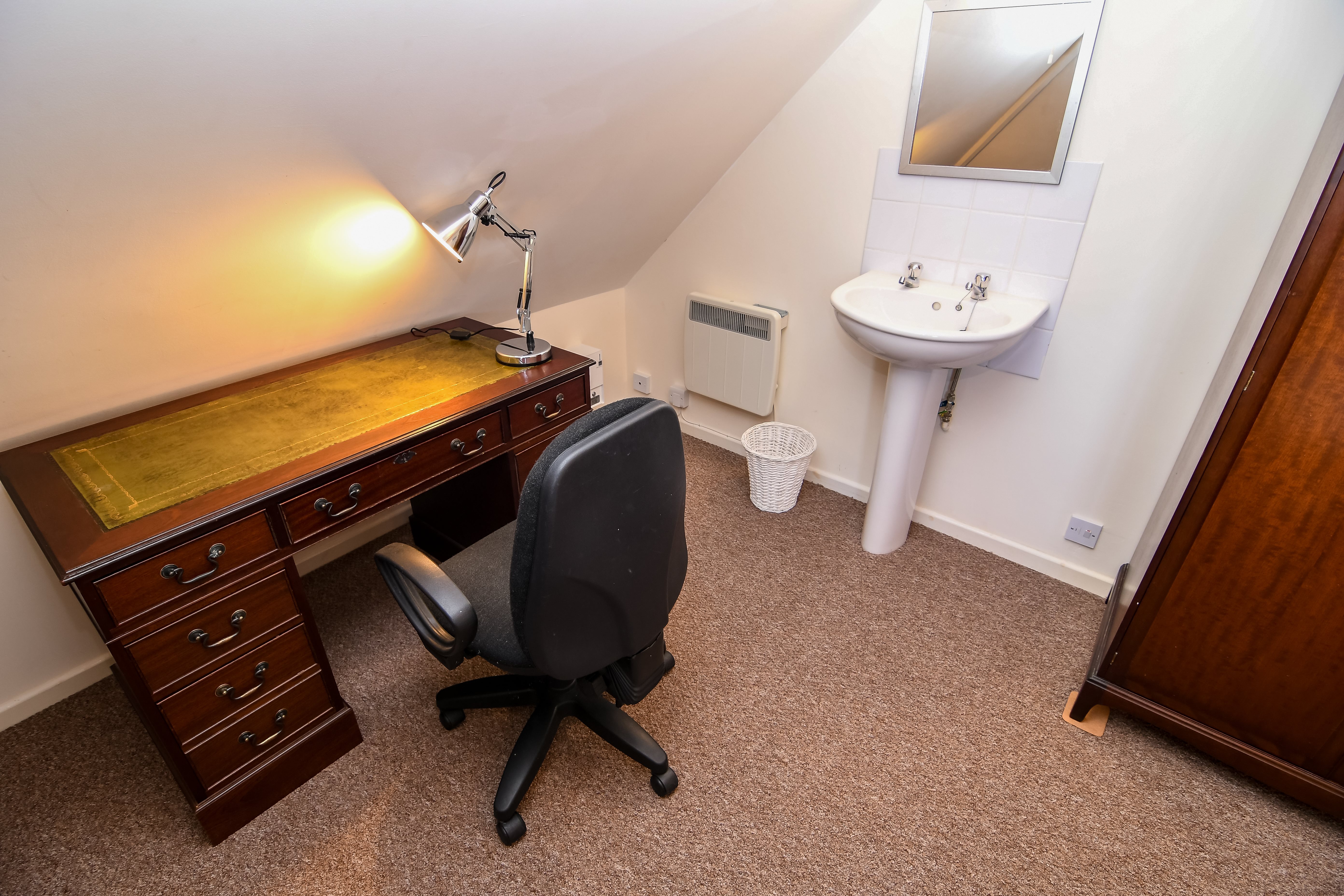 1 bed house / flat share to rent in Churchill Road, Bournemouth  - Property Image 3