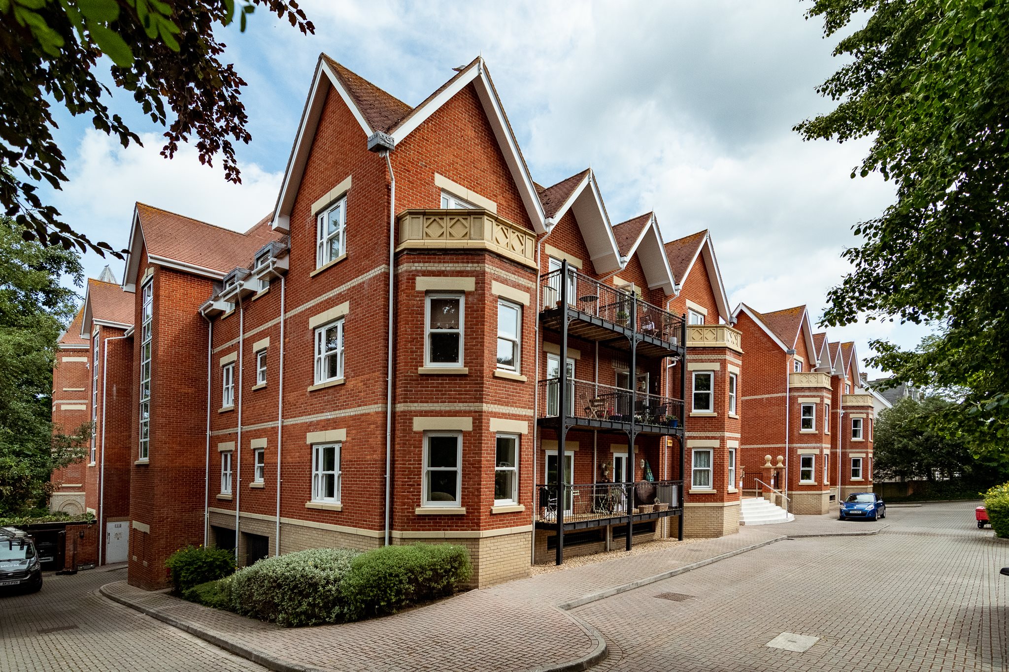 2 bed flat to rent in Knyveton Road, Bournemouth  - Property Image 1