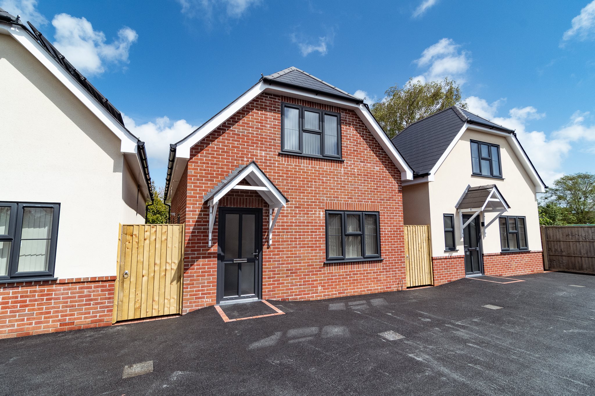 3 bed house to rent in Cynthia Road, Poole, BH12