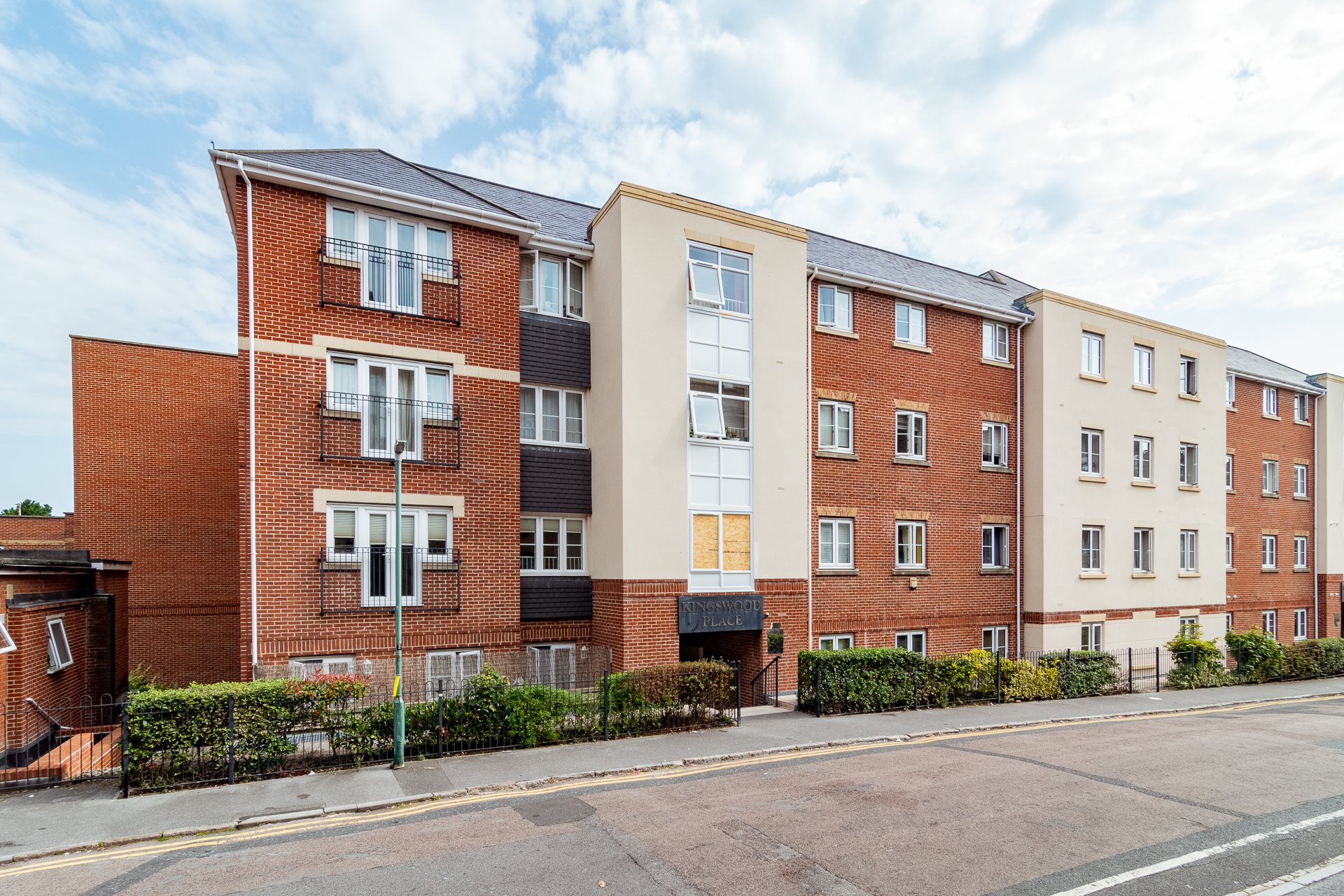 2 bed flat to rent in Norwich Avenue West, Bournemouth - Property Image 1