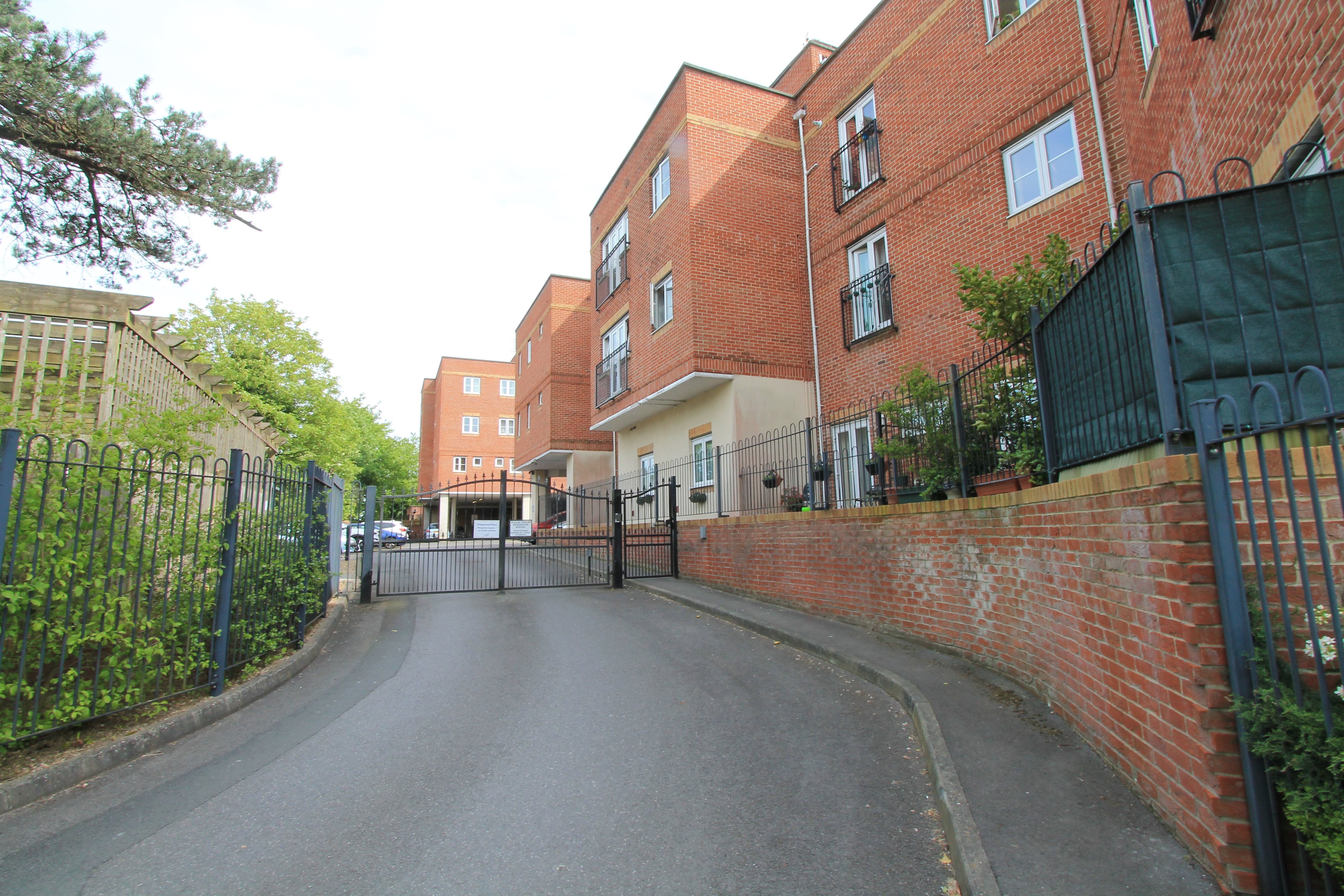 2 bed flat to rent in Norwich Avenue West, Bournemouth  - Property Image 12