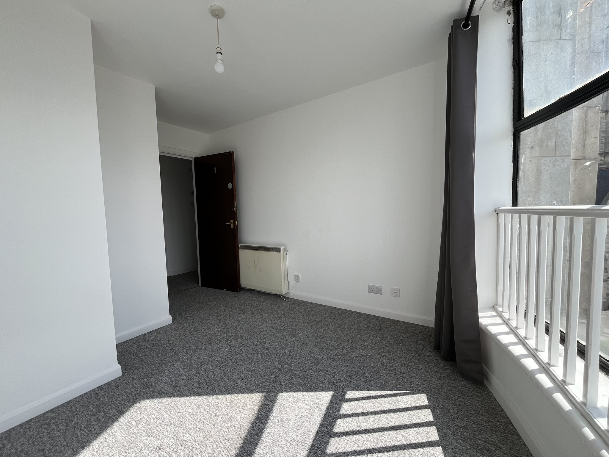 4 bed flat to rent in St Peters Road, Bournemouth  - Property Image 5