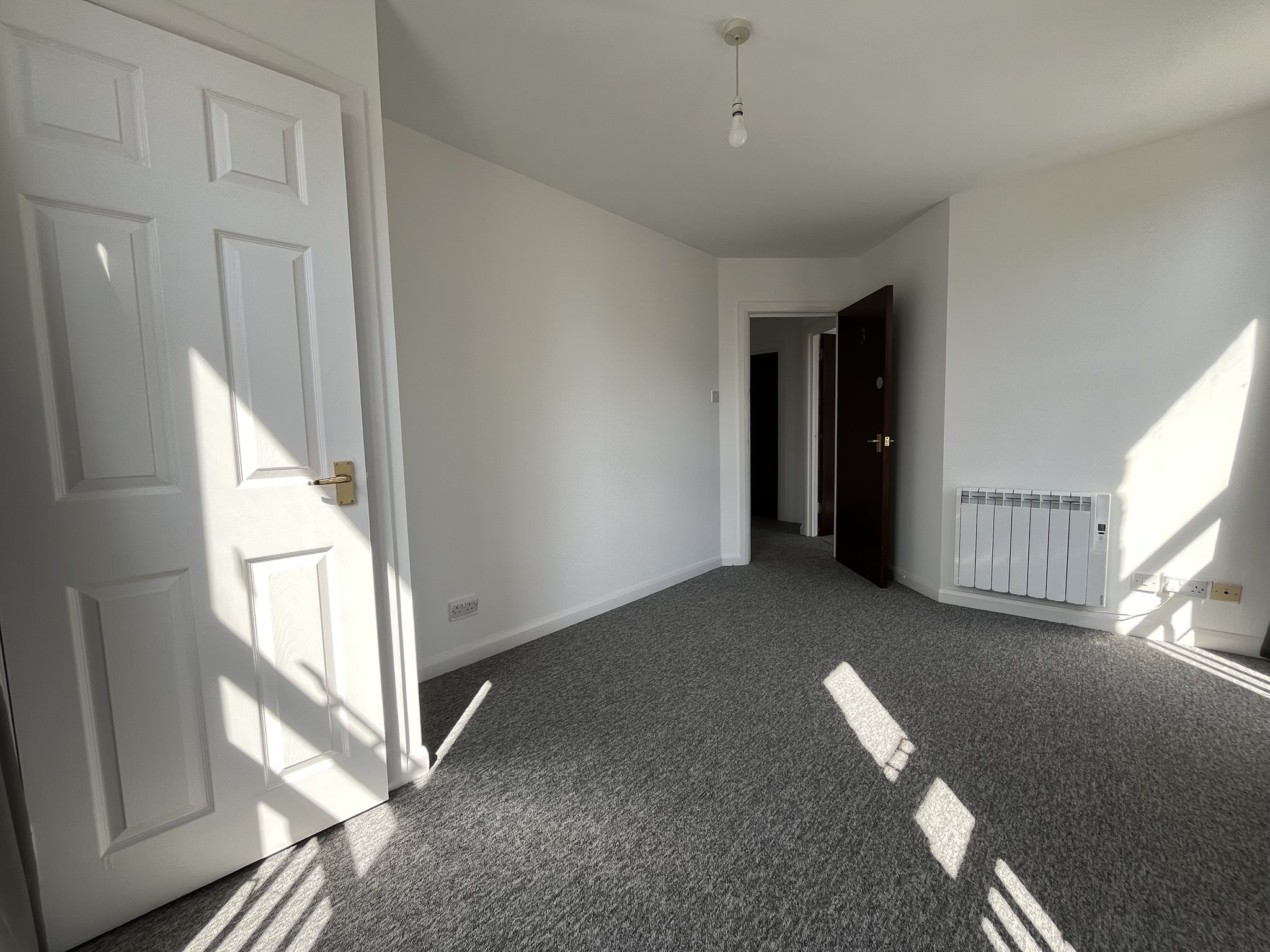 4 bed flat to rent in St Peters Road, Bournemouth  - Property Image 9