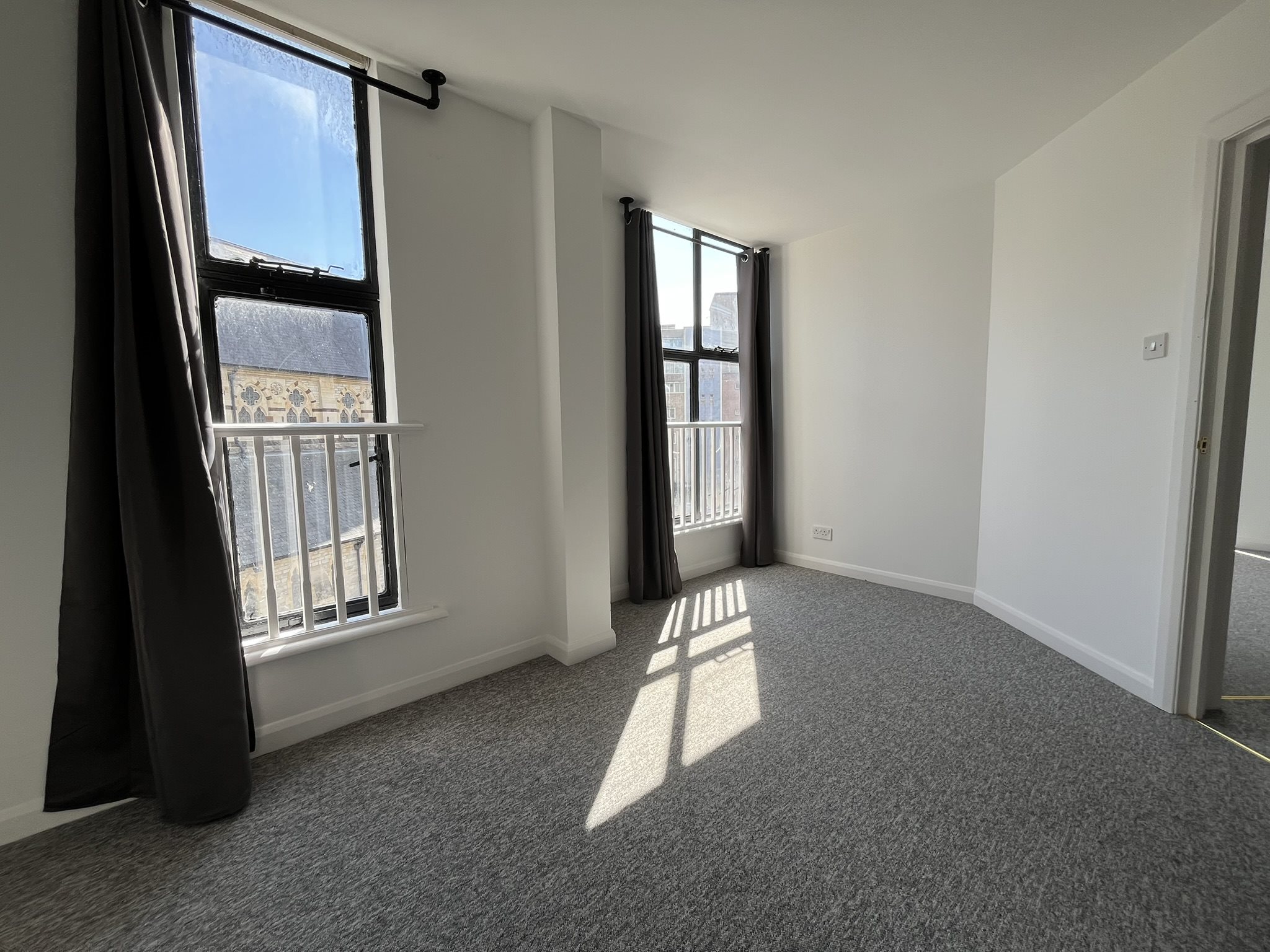 4 bed flat to rent in St Peters Road, Bournemouth  - Property Image 11
