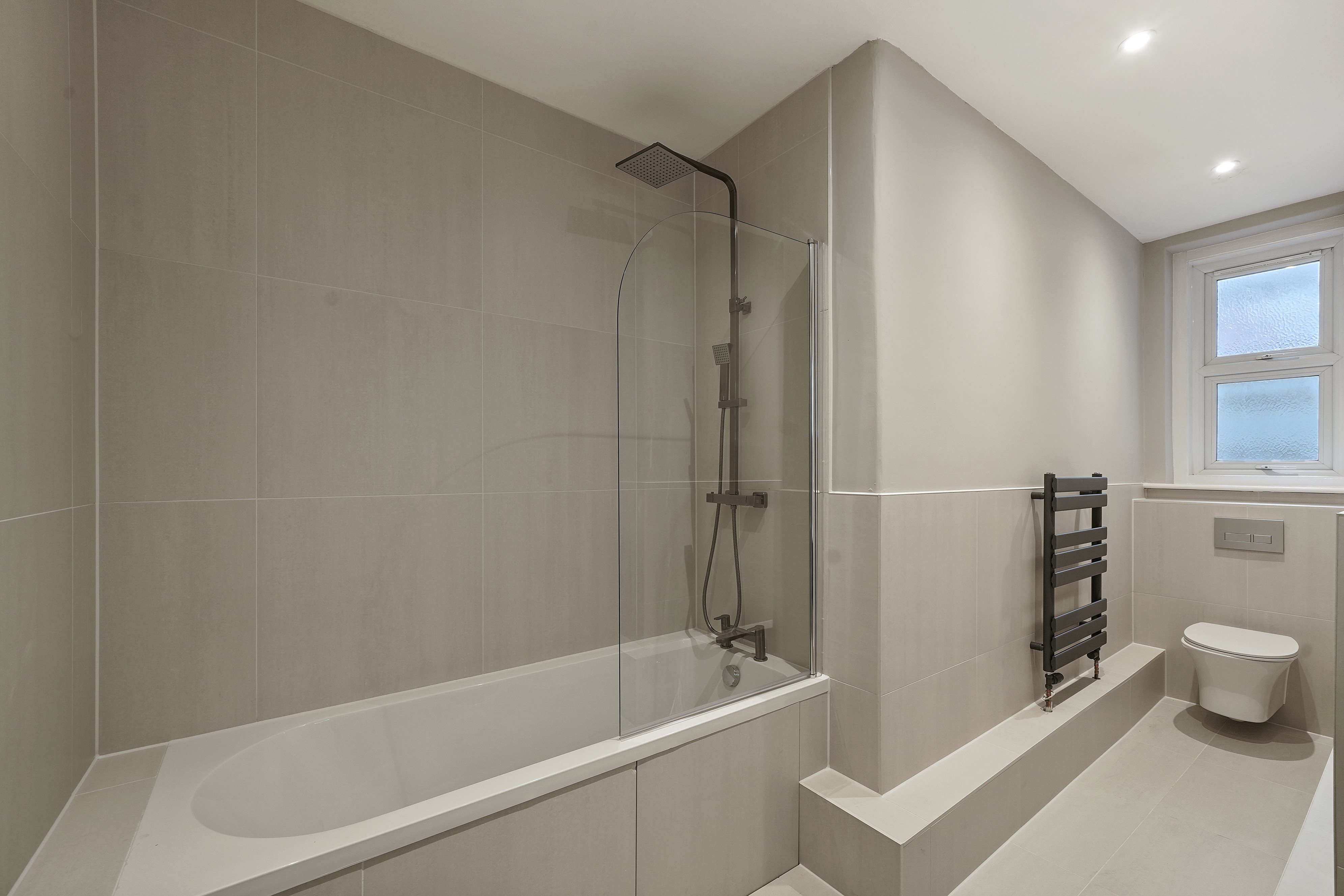 3 bed flat to rent in Richmond Hill, Bournemouth  - Property Image 5