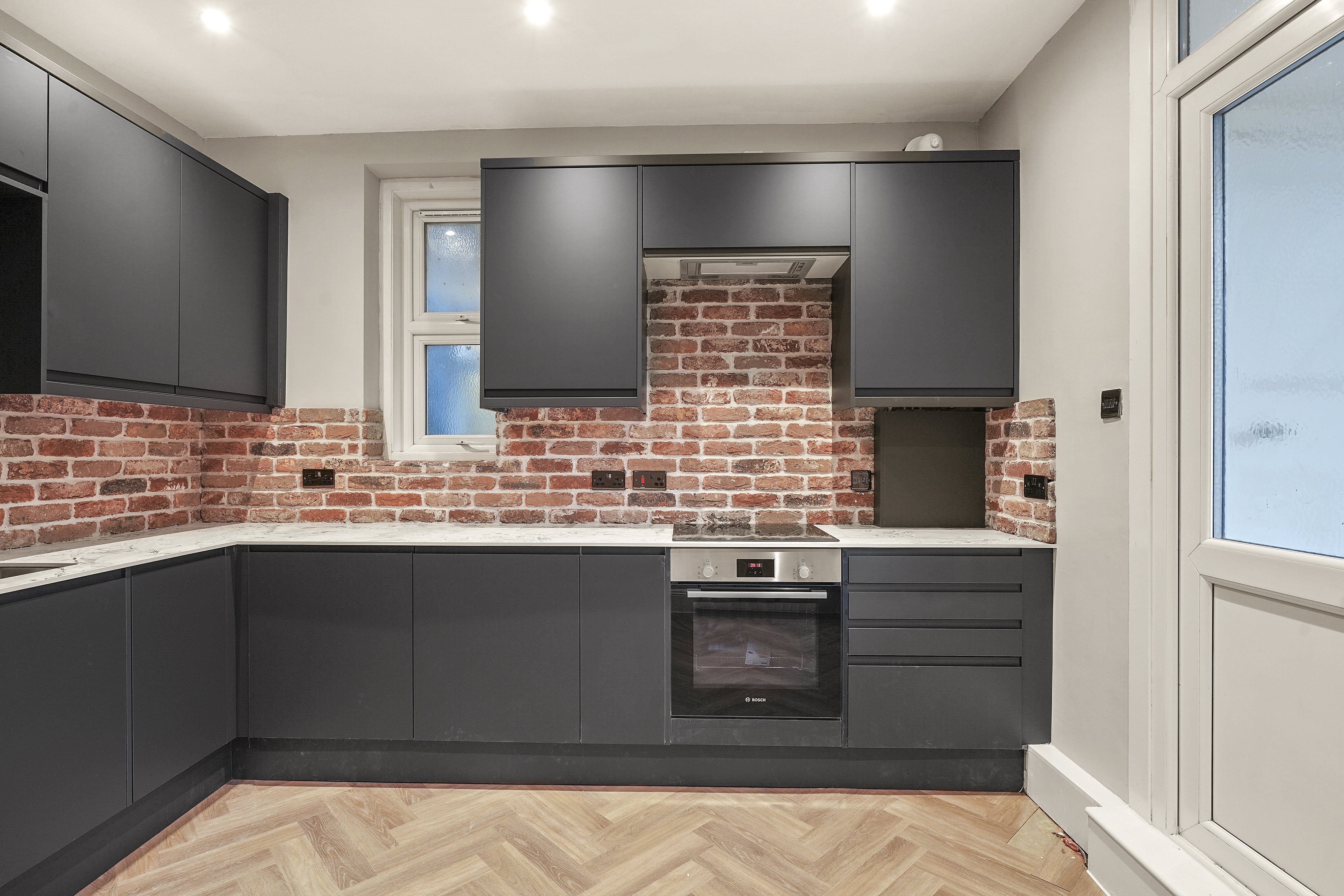 3 bed flat to rent in Richmond Hill, Bournemouth  - Property Image 9