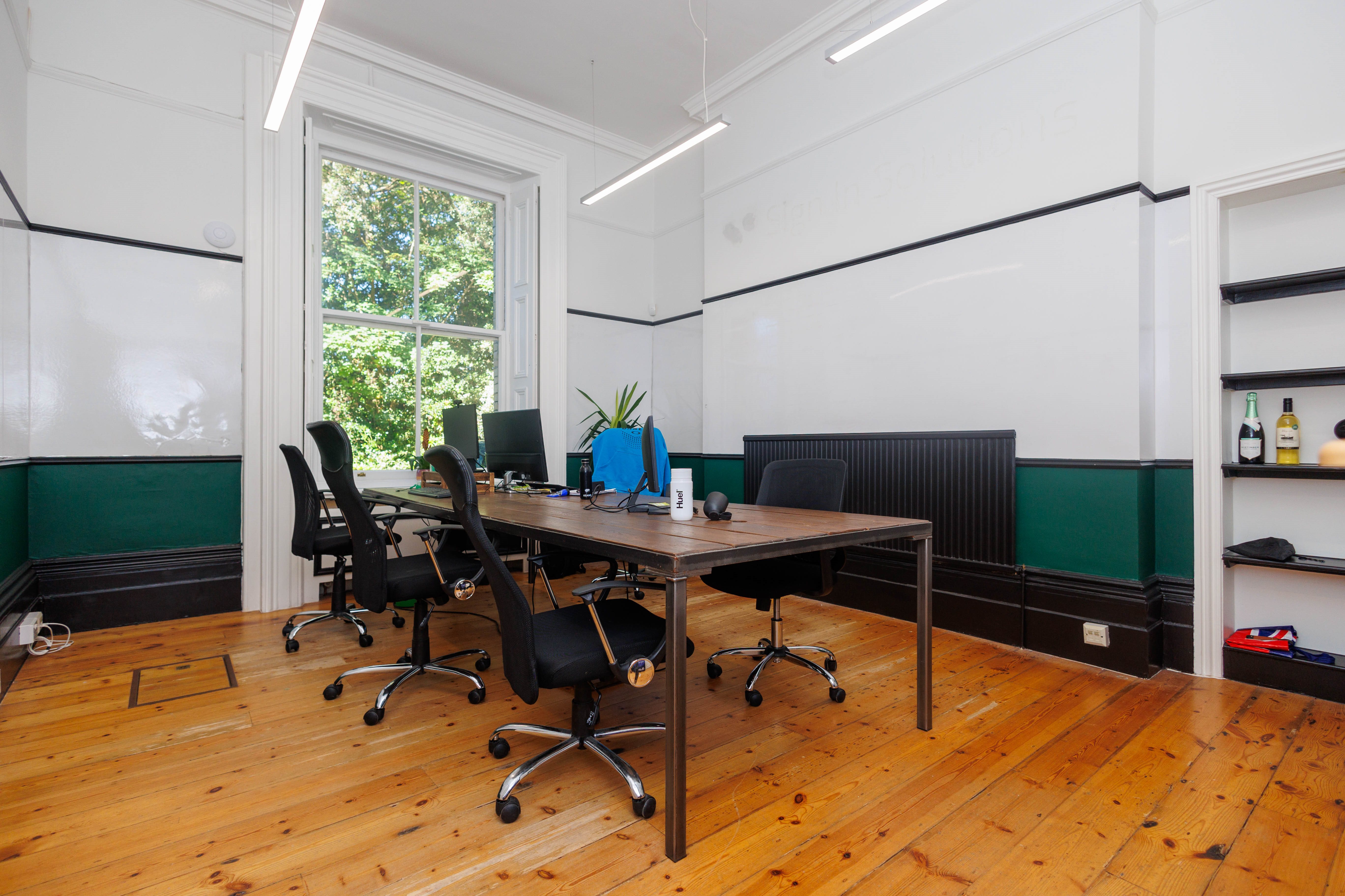 1 bed to rent in Walton House, Richmond Hill 11