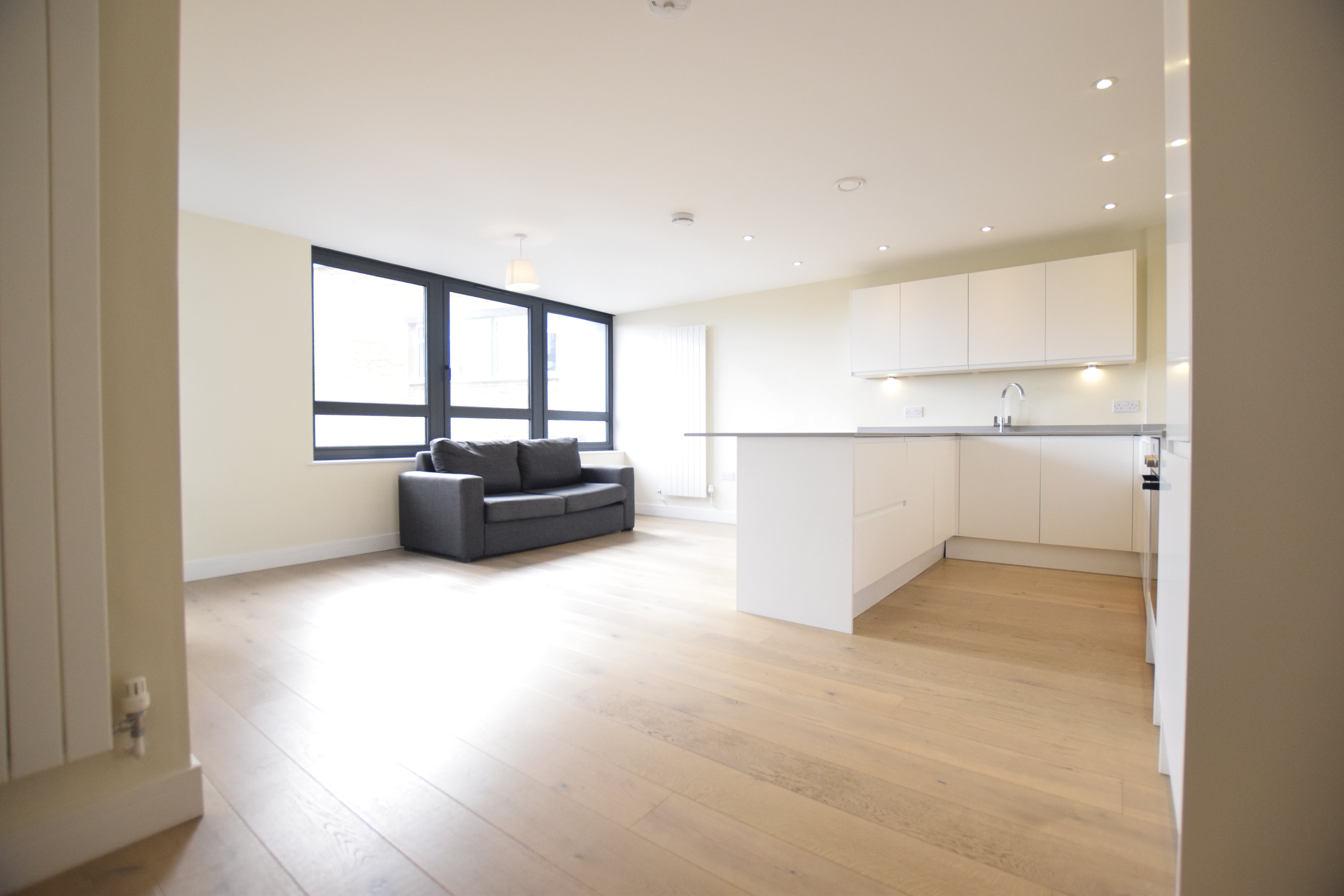 3 bed flat to rent in Vandale House - Property Image 1