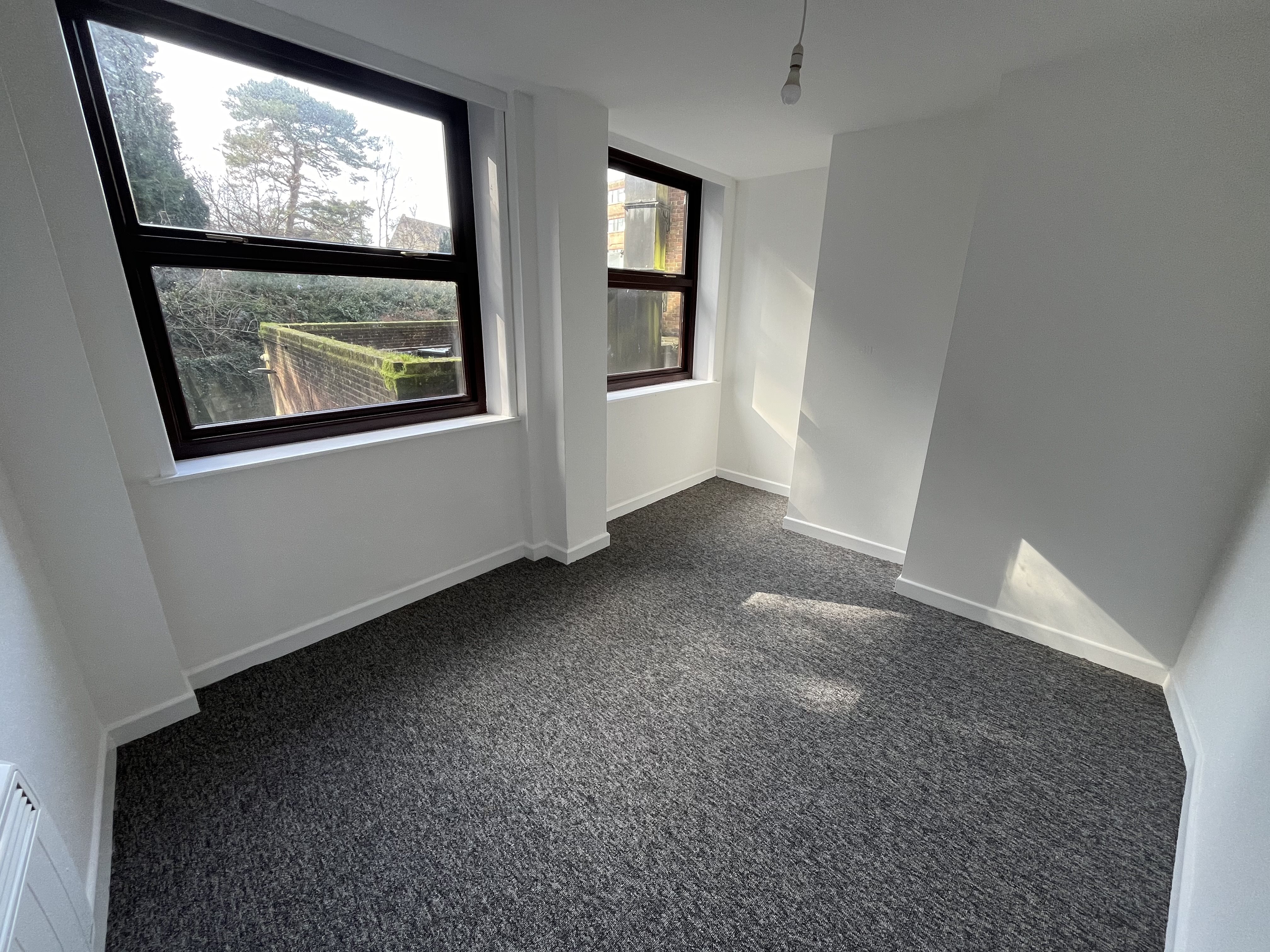 4 bed flat to rent in St Peters Road, Bournemouth  - Property Image 3