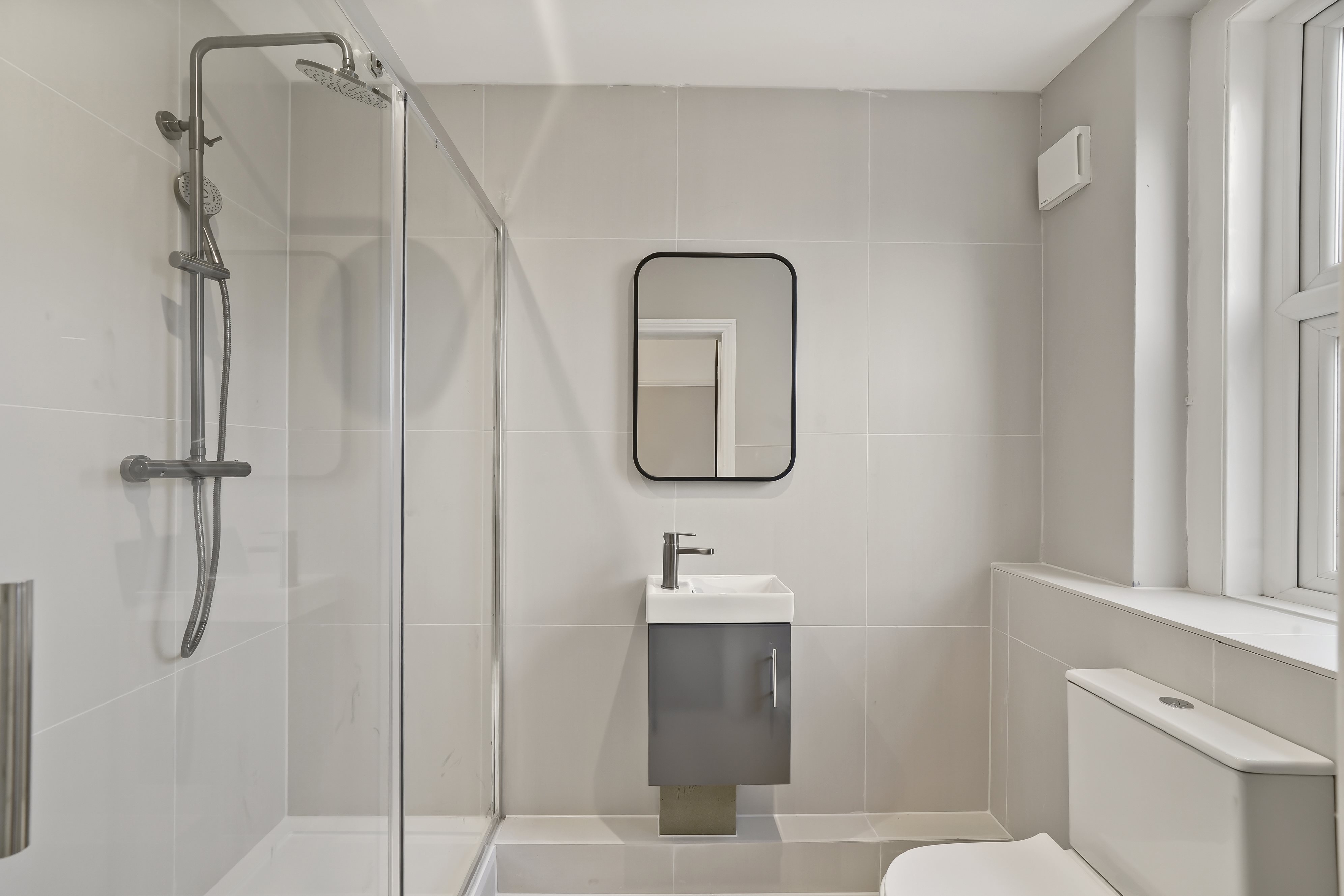 2 bed flat to rent in Richmond Hill, Bournemouth 6