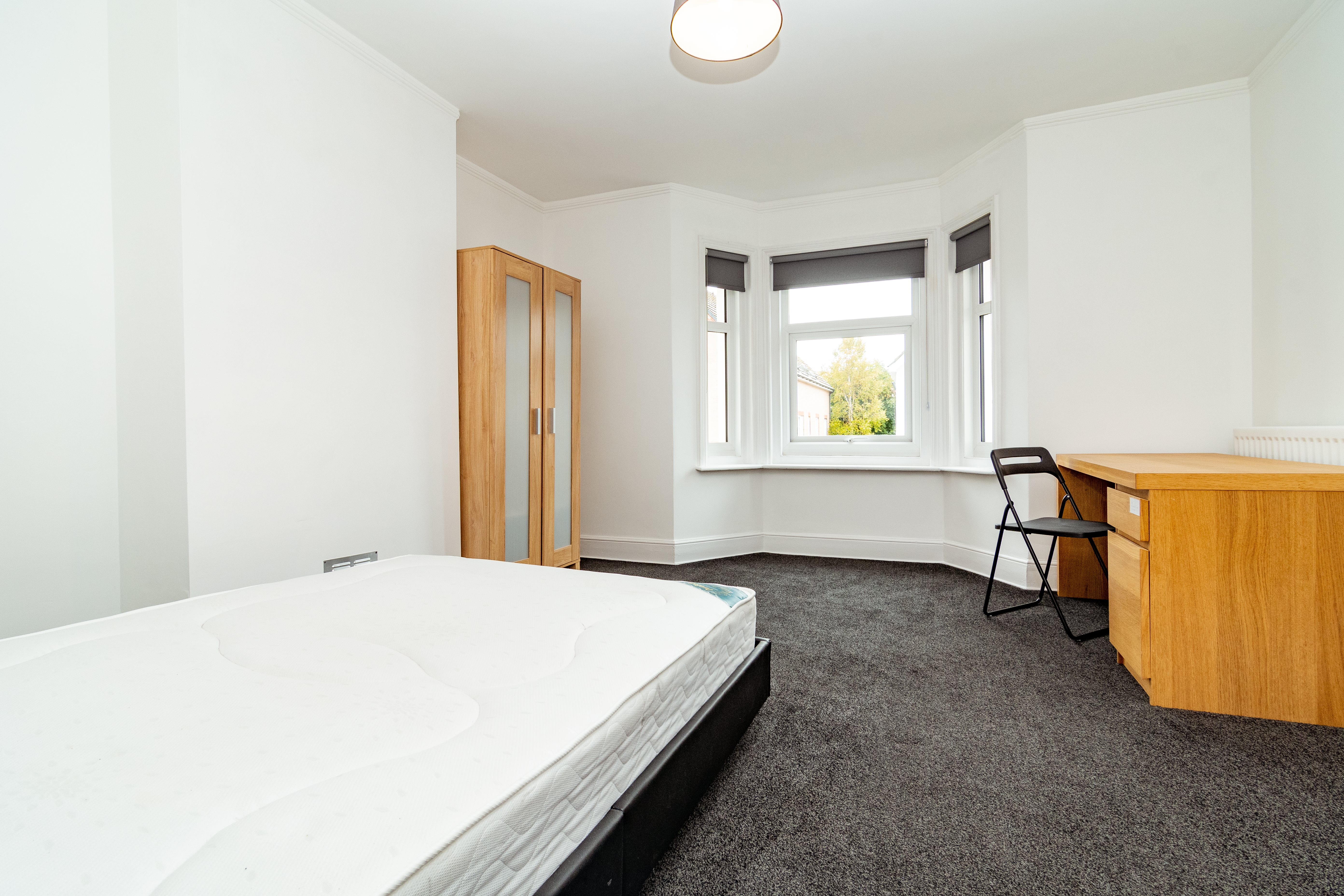 6 bed semi-detached house to rent in Queensland Road, Bournemouth  - Property Image 2