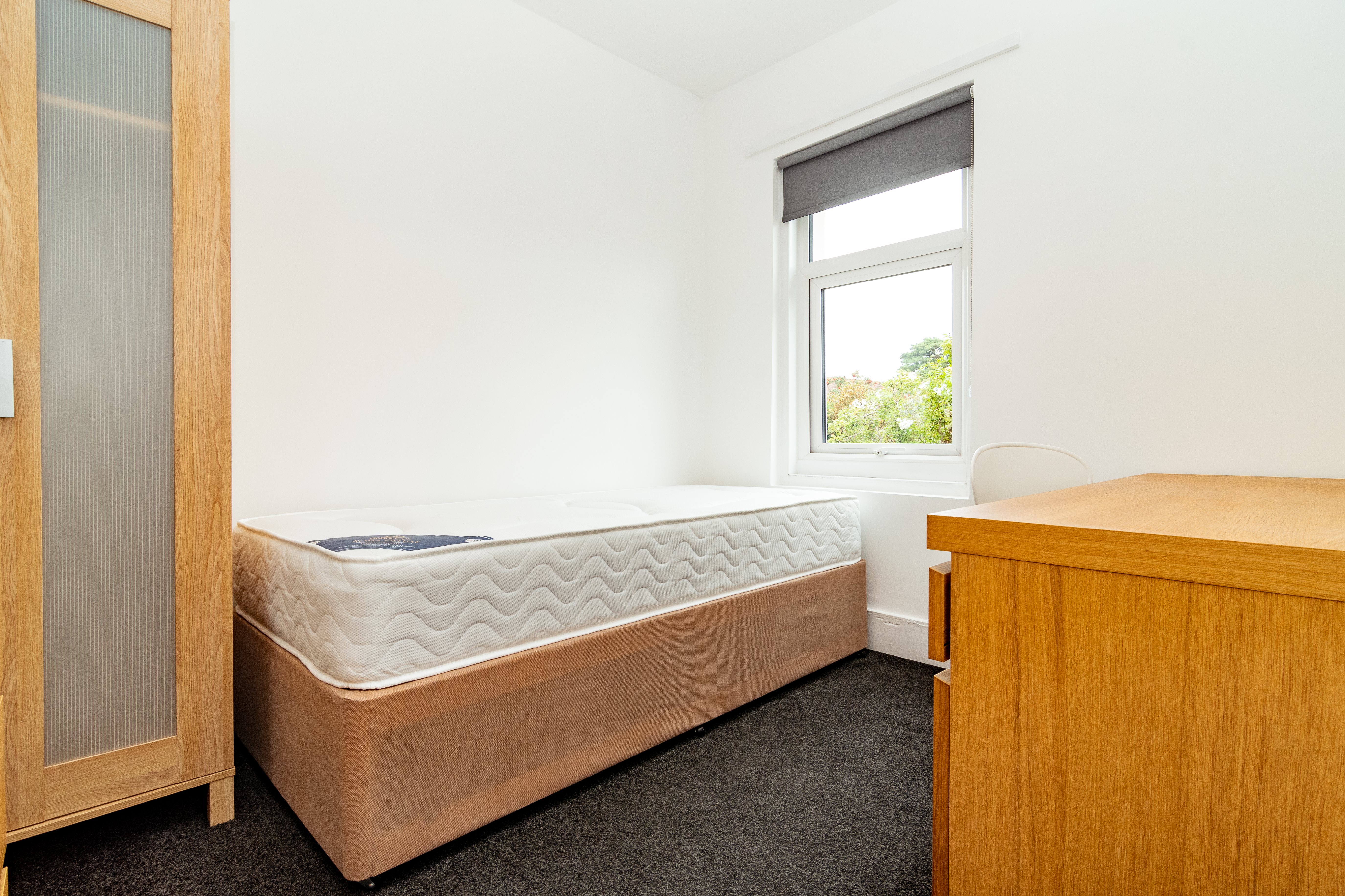 6 bed semi-detached house to rent in Queensland Road, Bournemouth  - Property Image 7