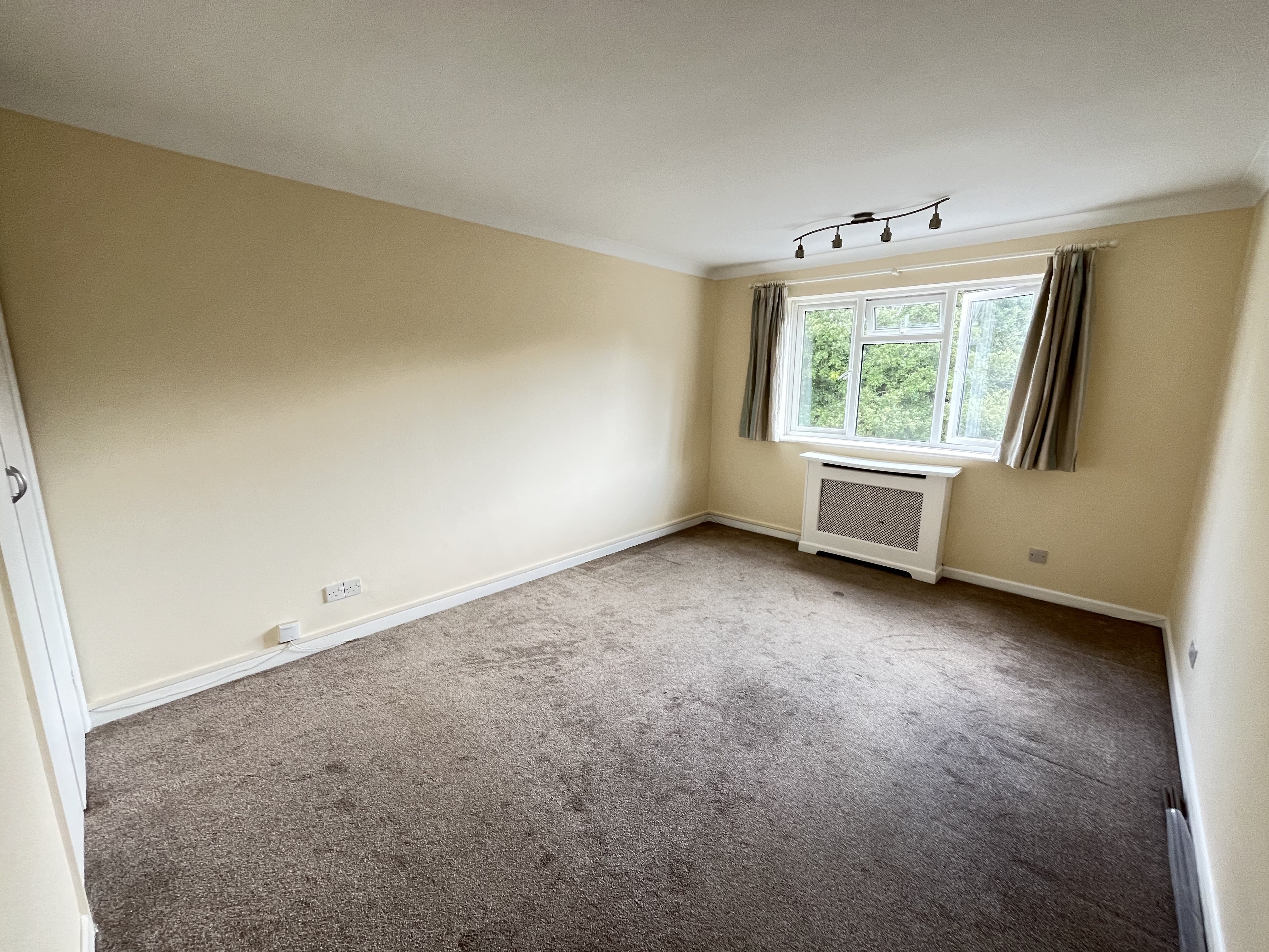 2 bed flat to rent in Christchurch Road, Bournemouth  - Property Image 4