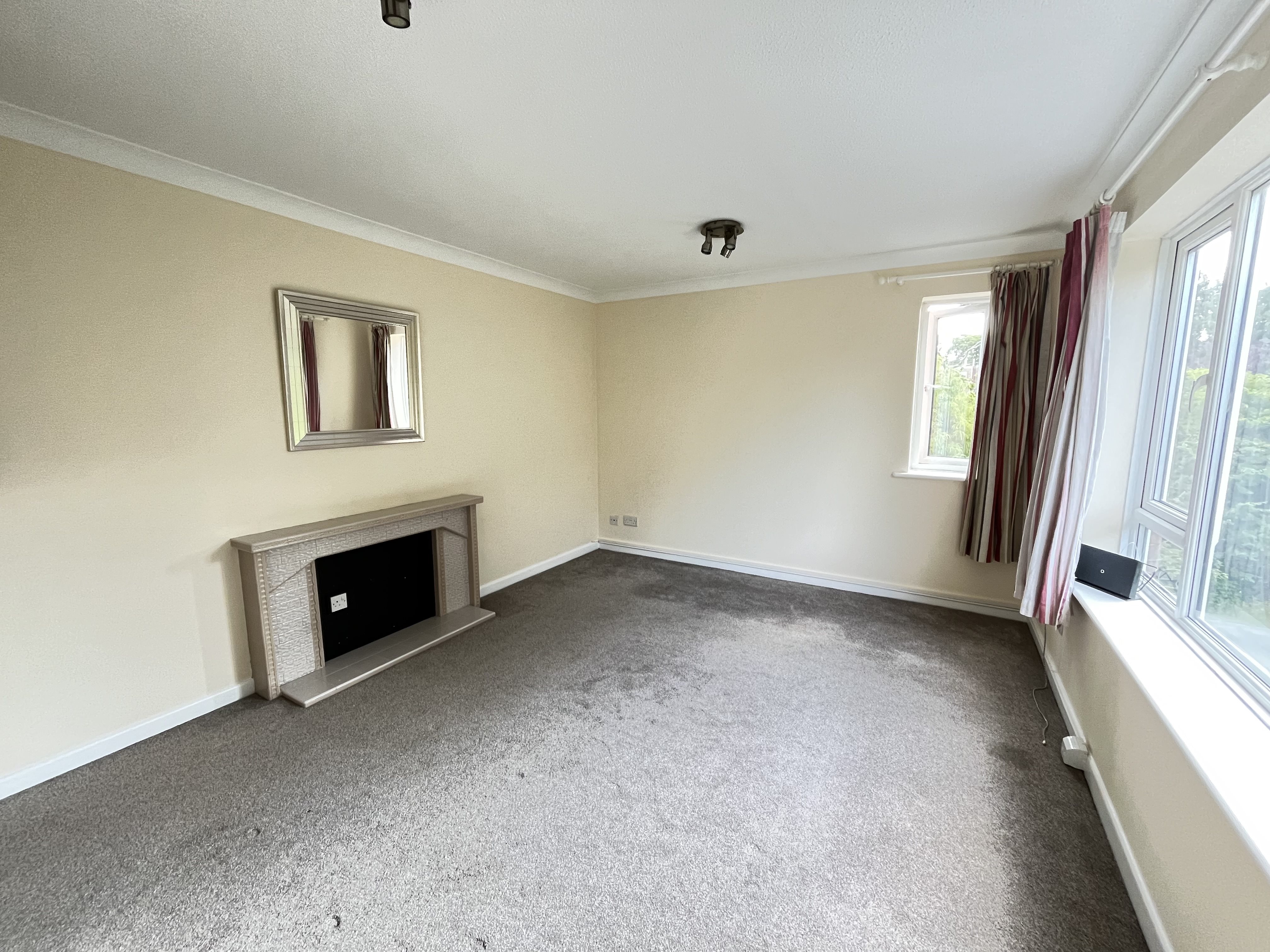 2 bed flat to rent in Christchurch Road, Bournemouth  - Property Image 3