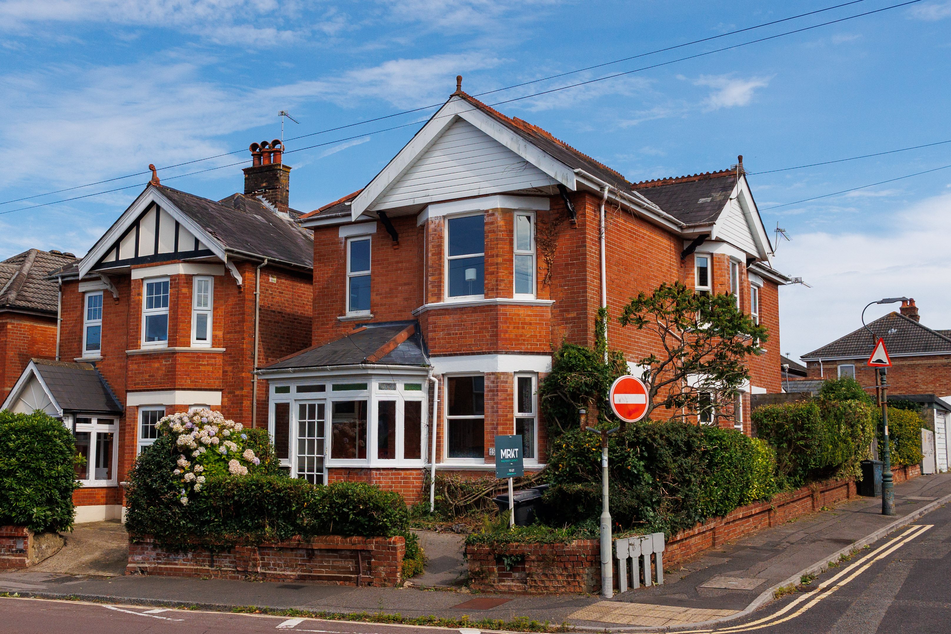 5 bed house to rent in Stanfield Road  - Property Image 1