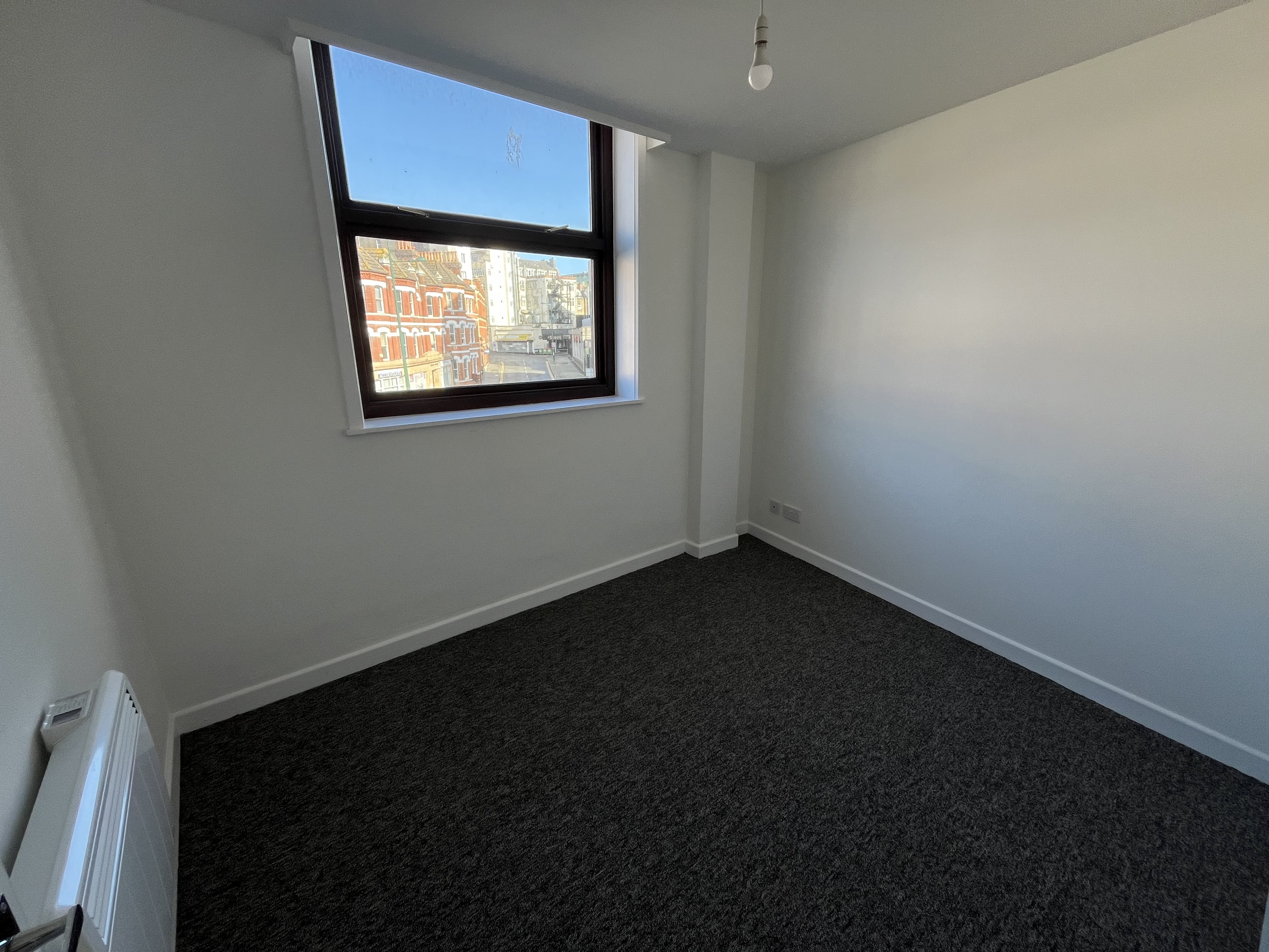 3 bed flat to rent in St Peters Road 9