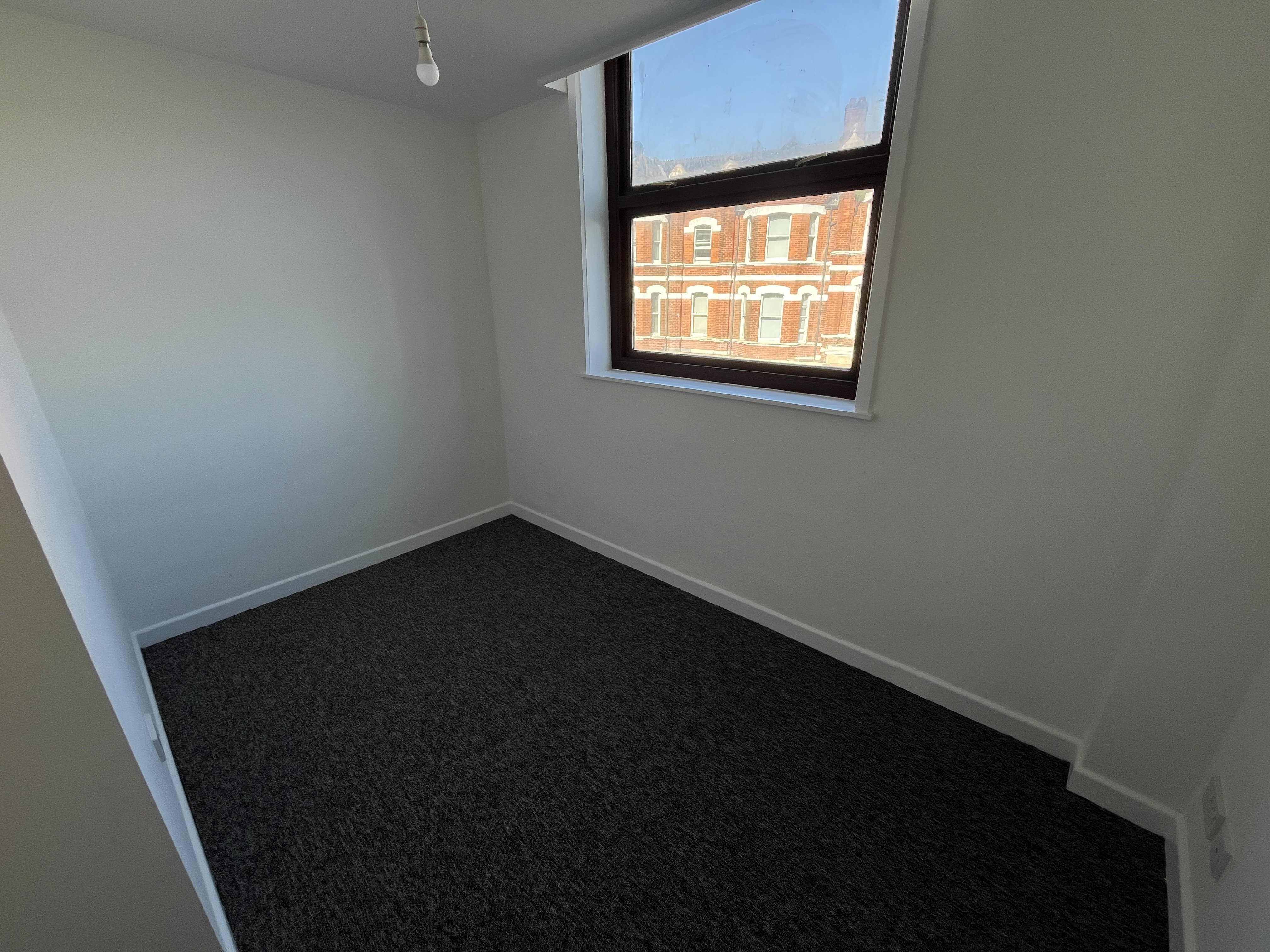 3 bed flat to rent in St Peters Road 10