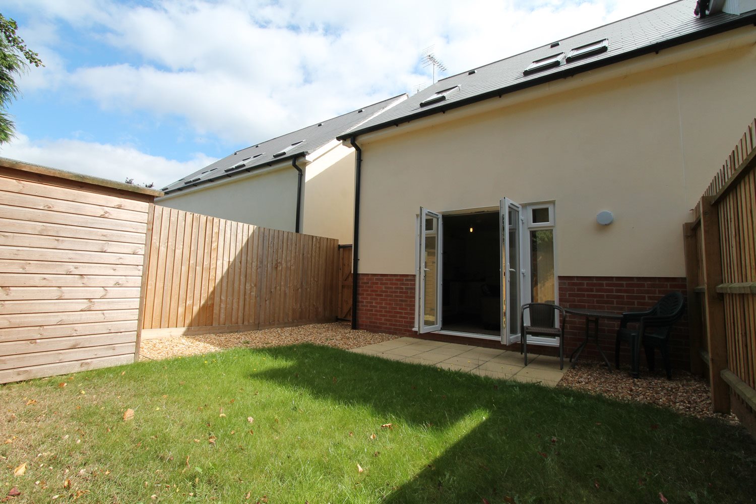 4 bed house to rent in Richards Close, Bournemouth 16