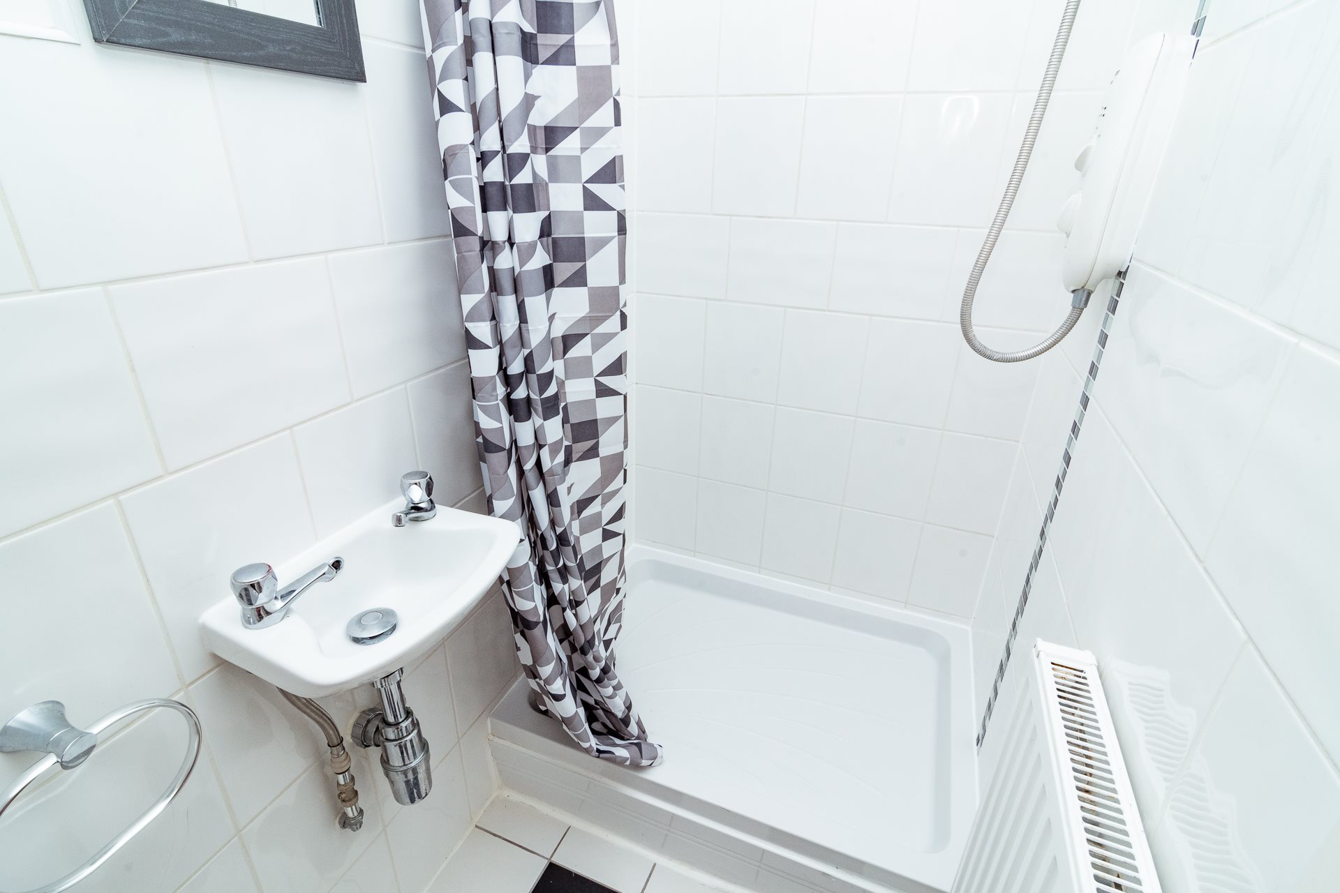 4 bed house to rent in Richards Close, Bournemouth 10