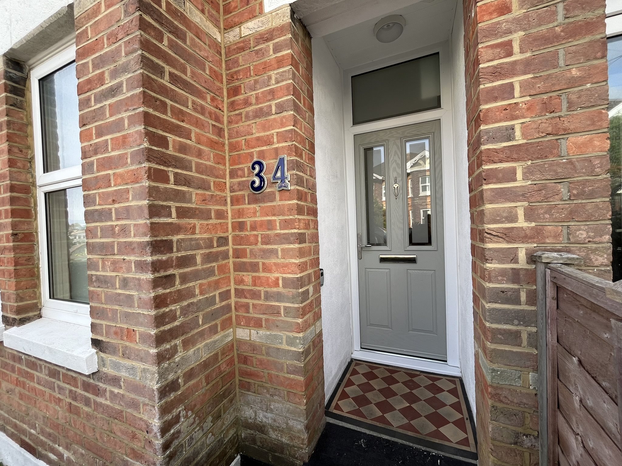 3 bed semi-detached house to rent in Gwynne Road, Poole 3