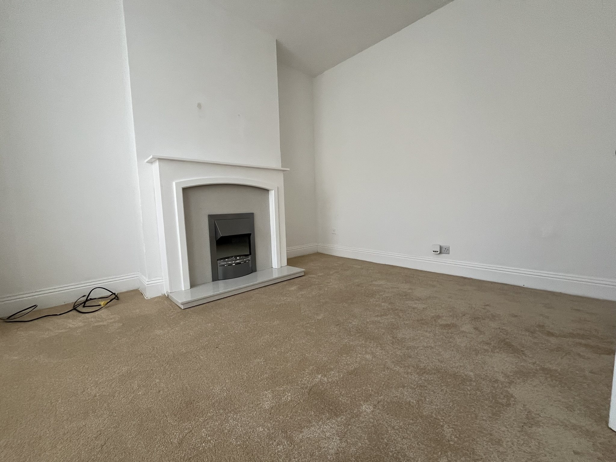 3 bed semi-detached house to rent in Gwynne Road, Poole 10