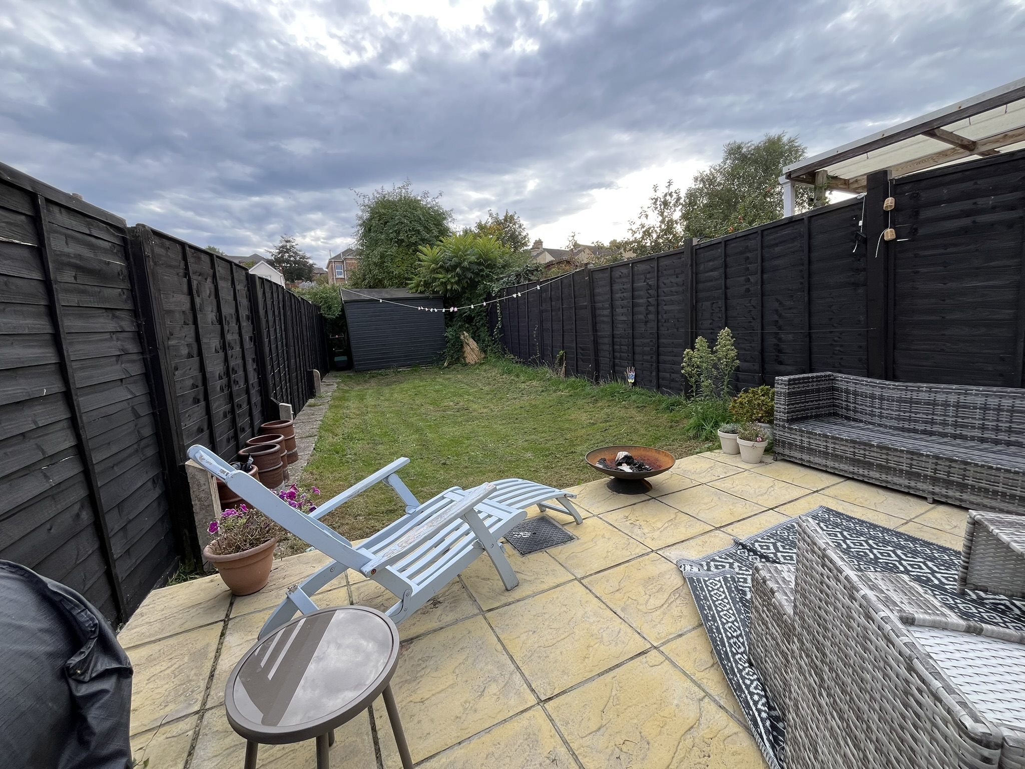 3 bed semi-detached house to rent in Gwynne Road, Poole  - Property Image 2