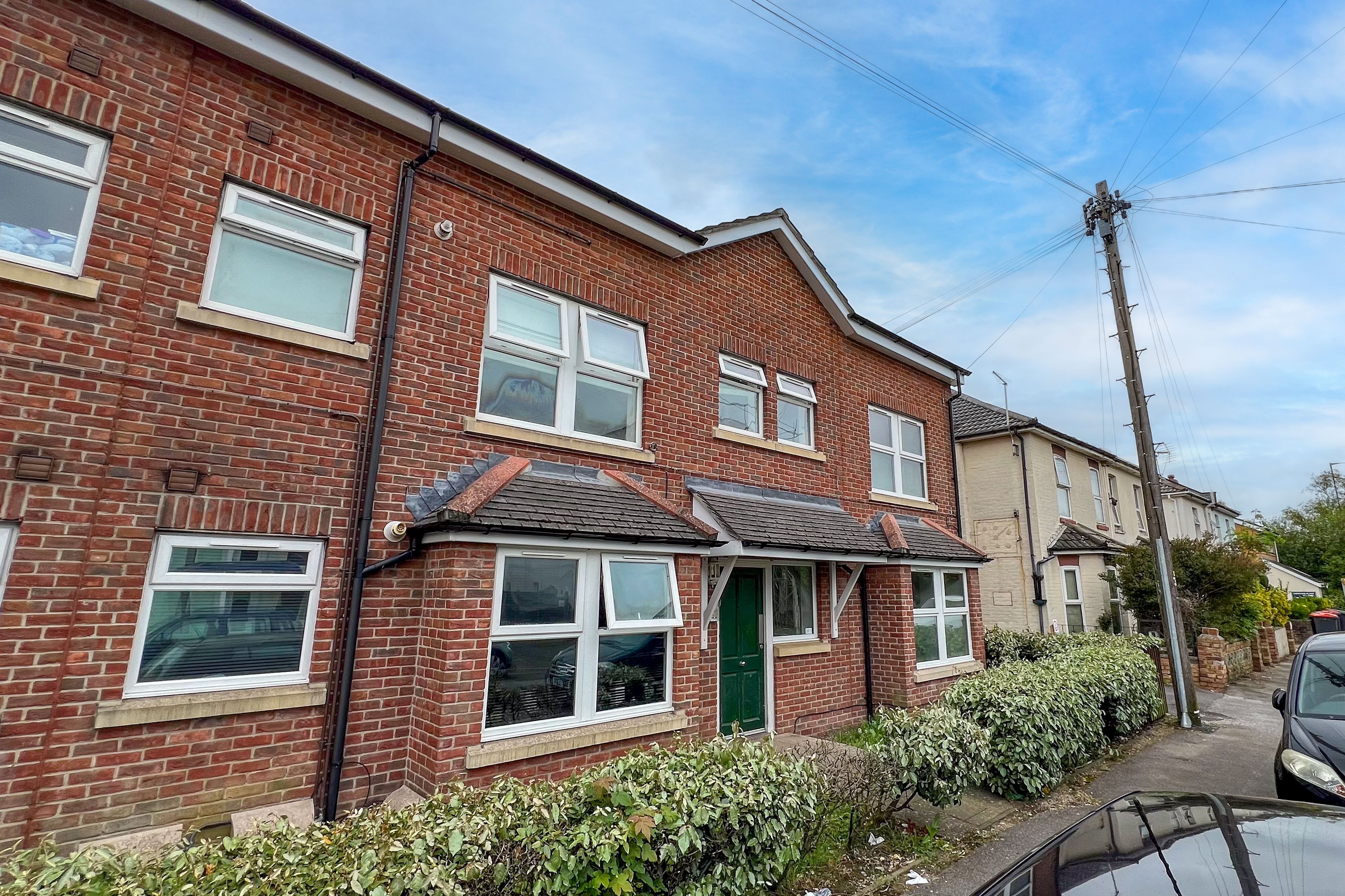 2 bed flat to rent in Capstone Place, Bournemouth - Property Image 1