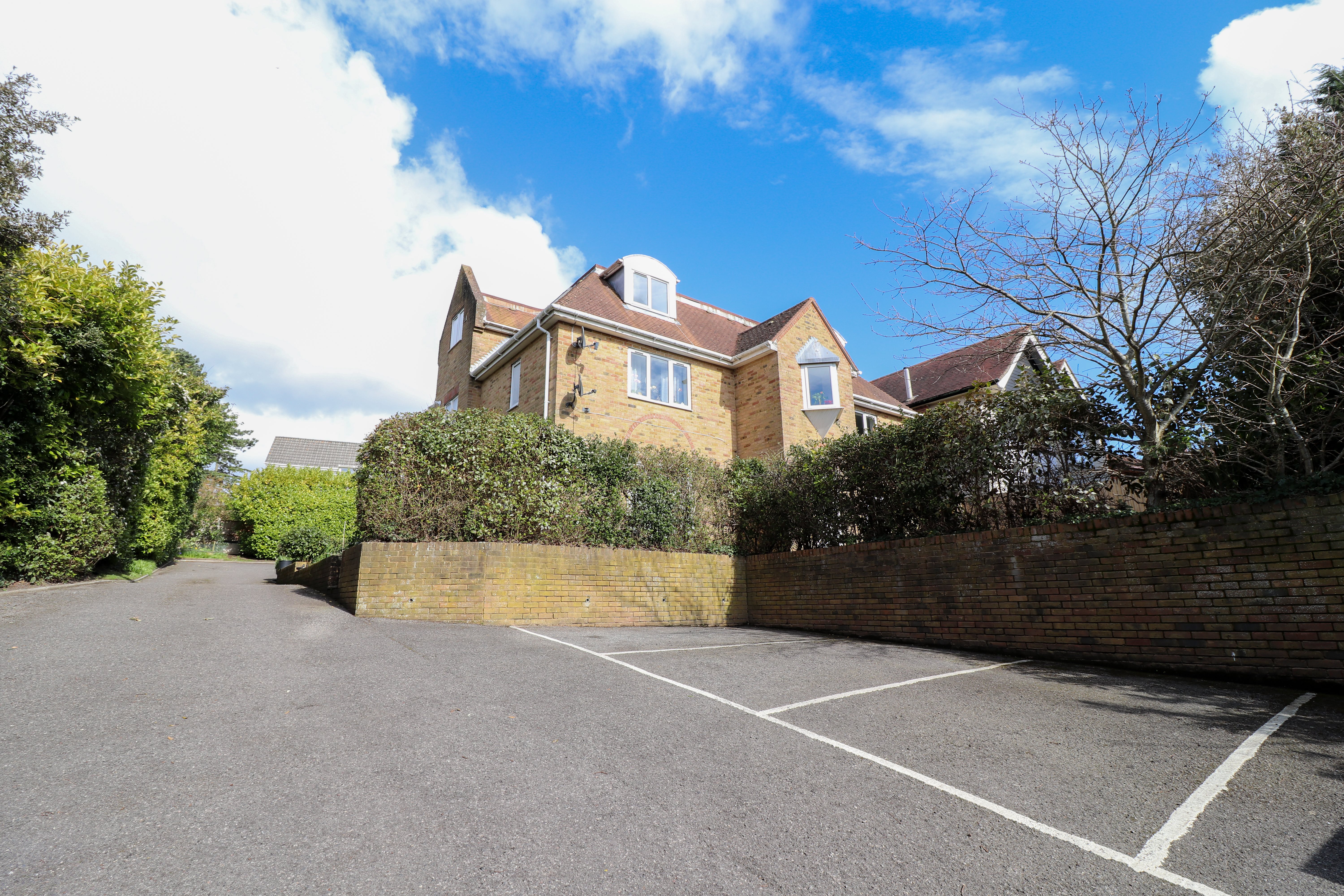 2 bed flat to rent in Danecourt Road, Poole - Property Image 1