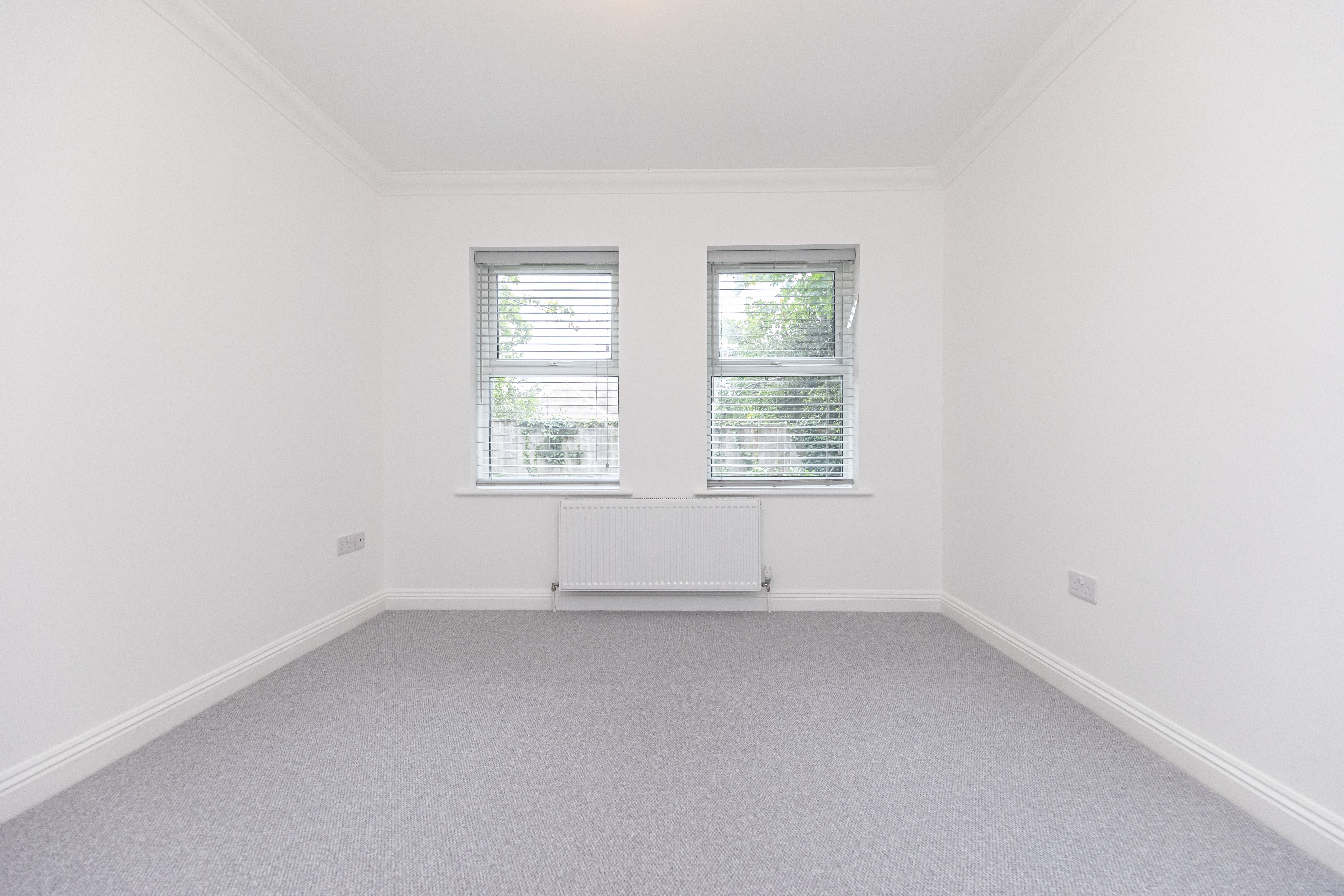2 bed flat to rent in Norwich Avenue West, Westbourne  - Property Image 2